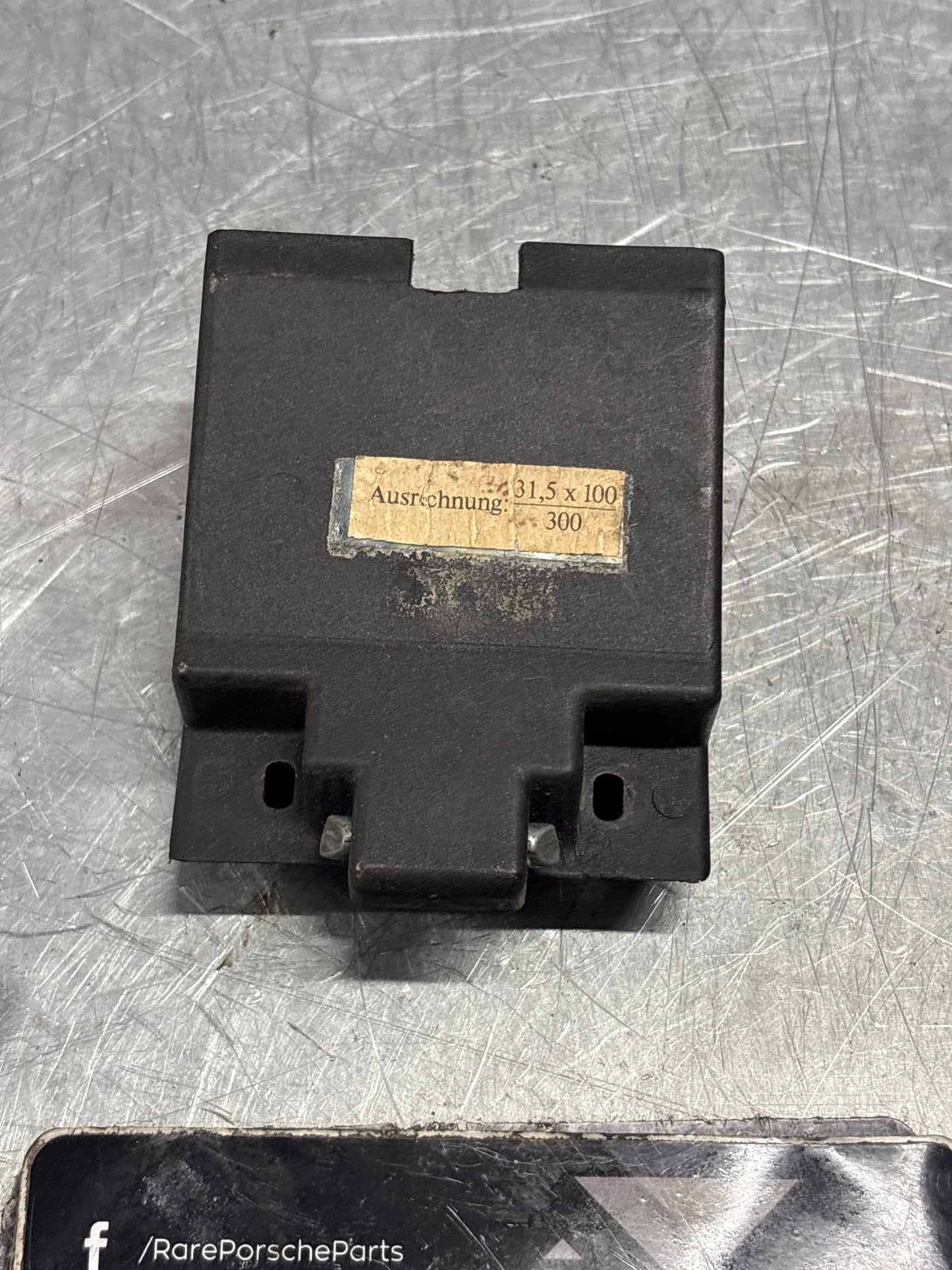 Porsche 928 glove box door latch, used 92855224302