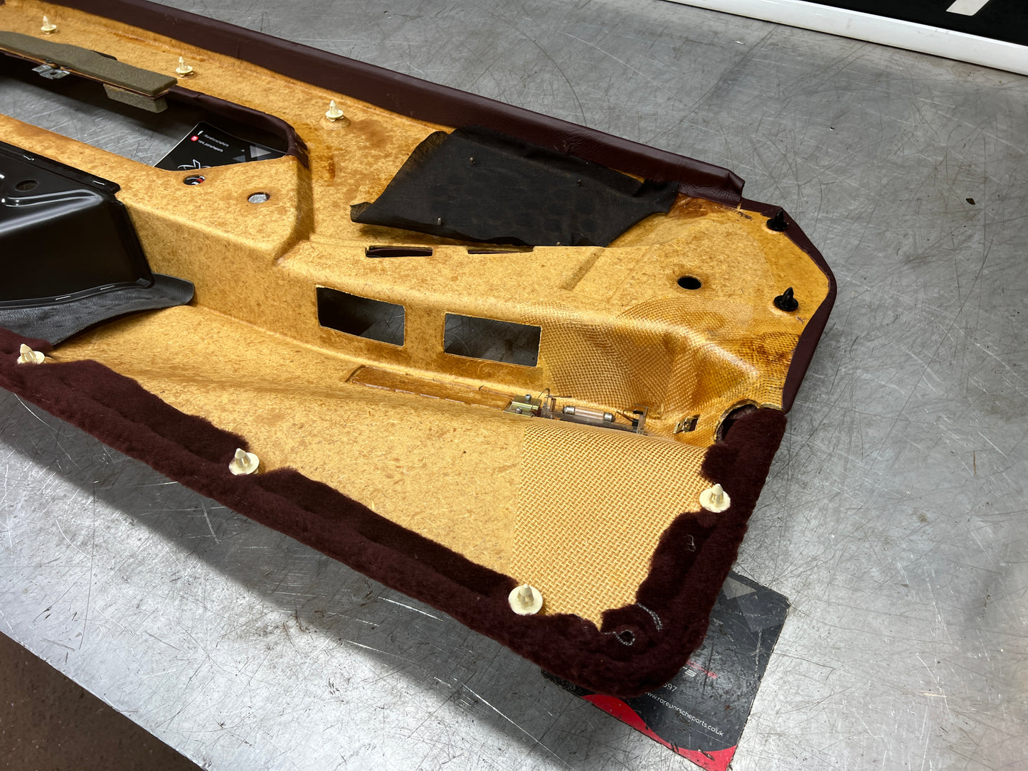 Porsche 928 Right side door card, burgundy, 92855522600 NOS
