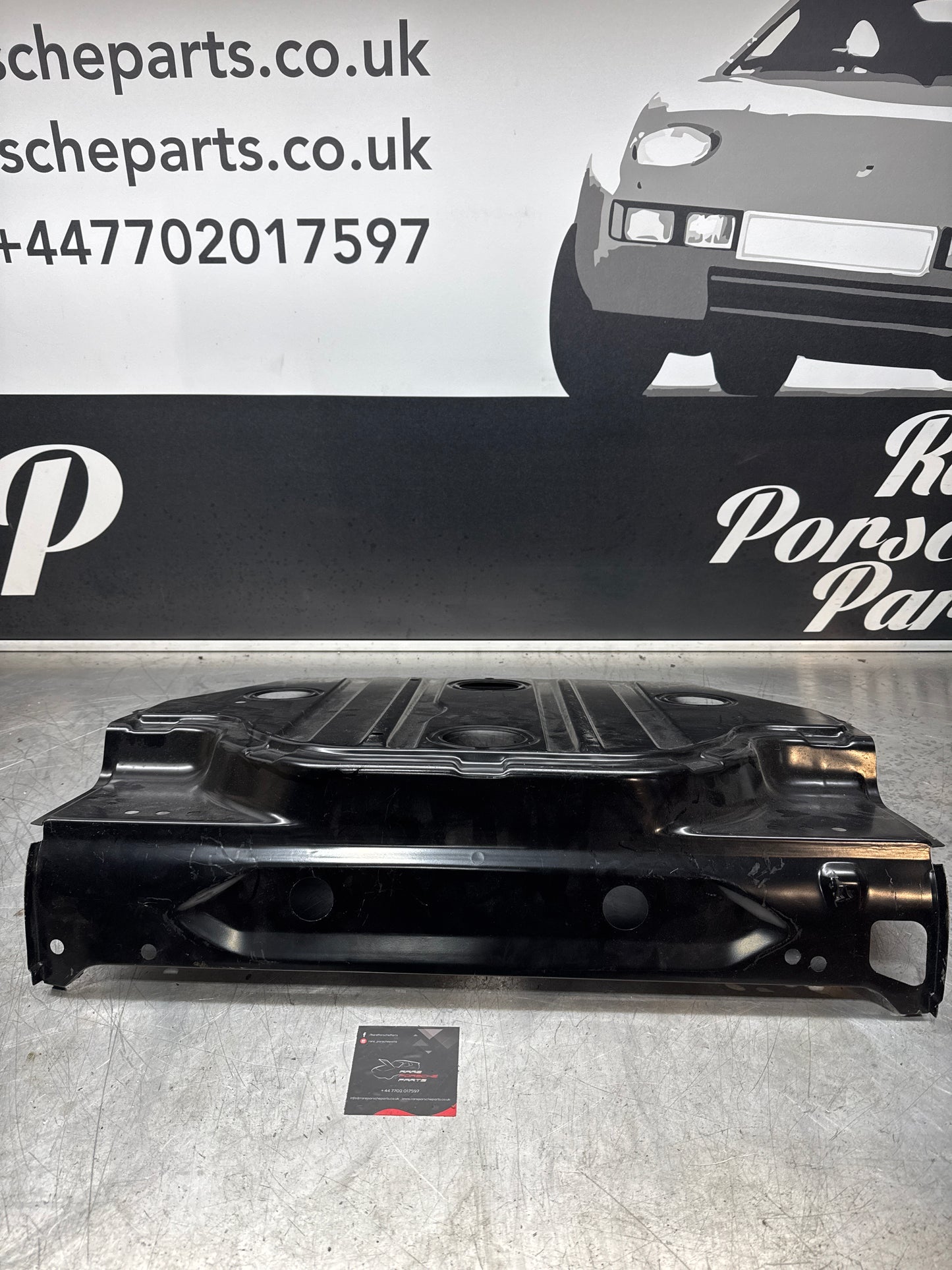 Porsche 964 front wheel bottom 96450150500GRV NOS