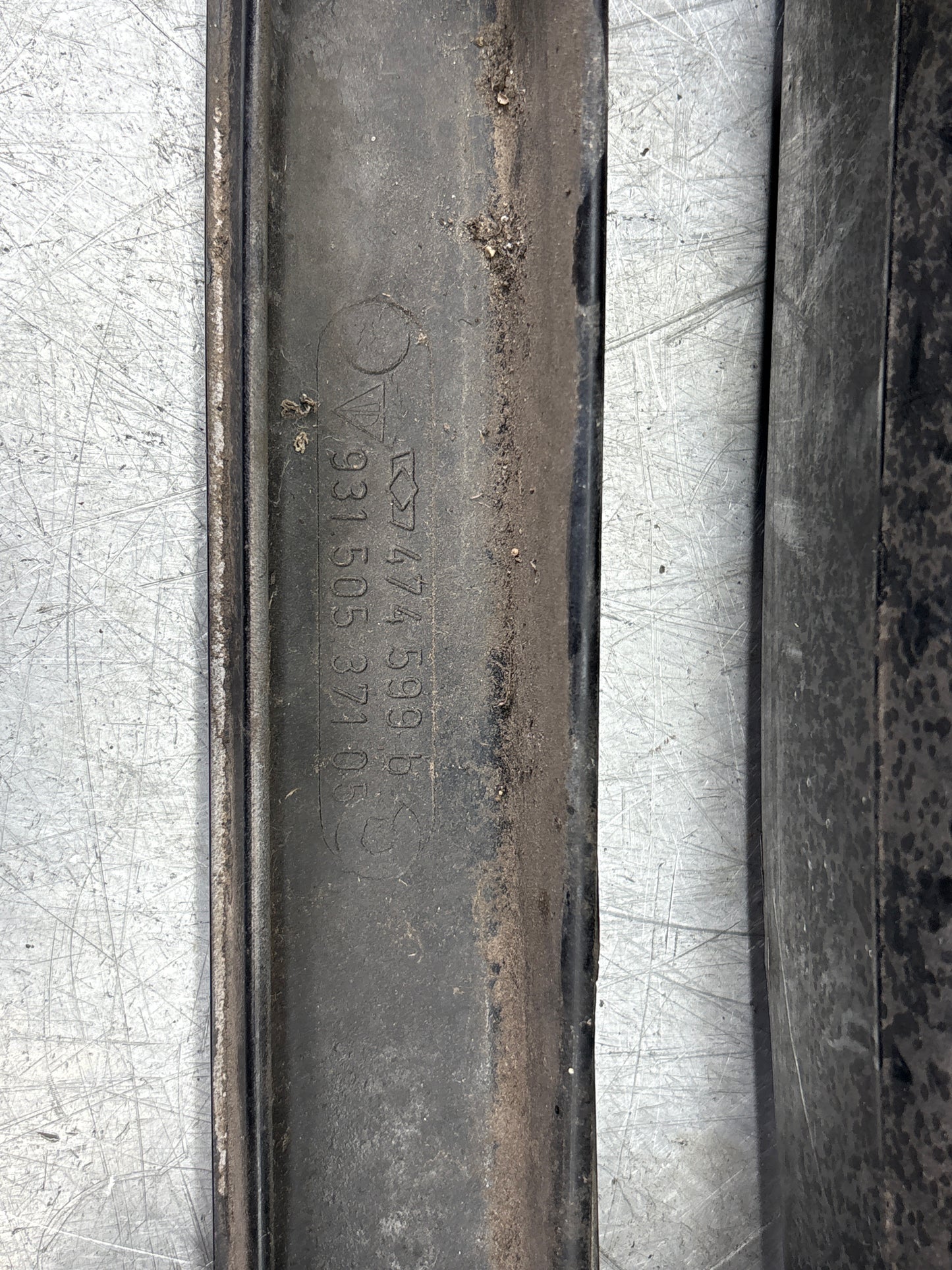 Porsche 944 Front spoiler, valance with fog light used 93150537105