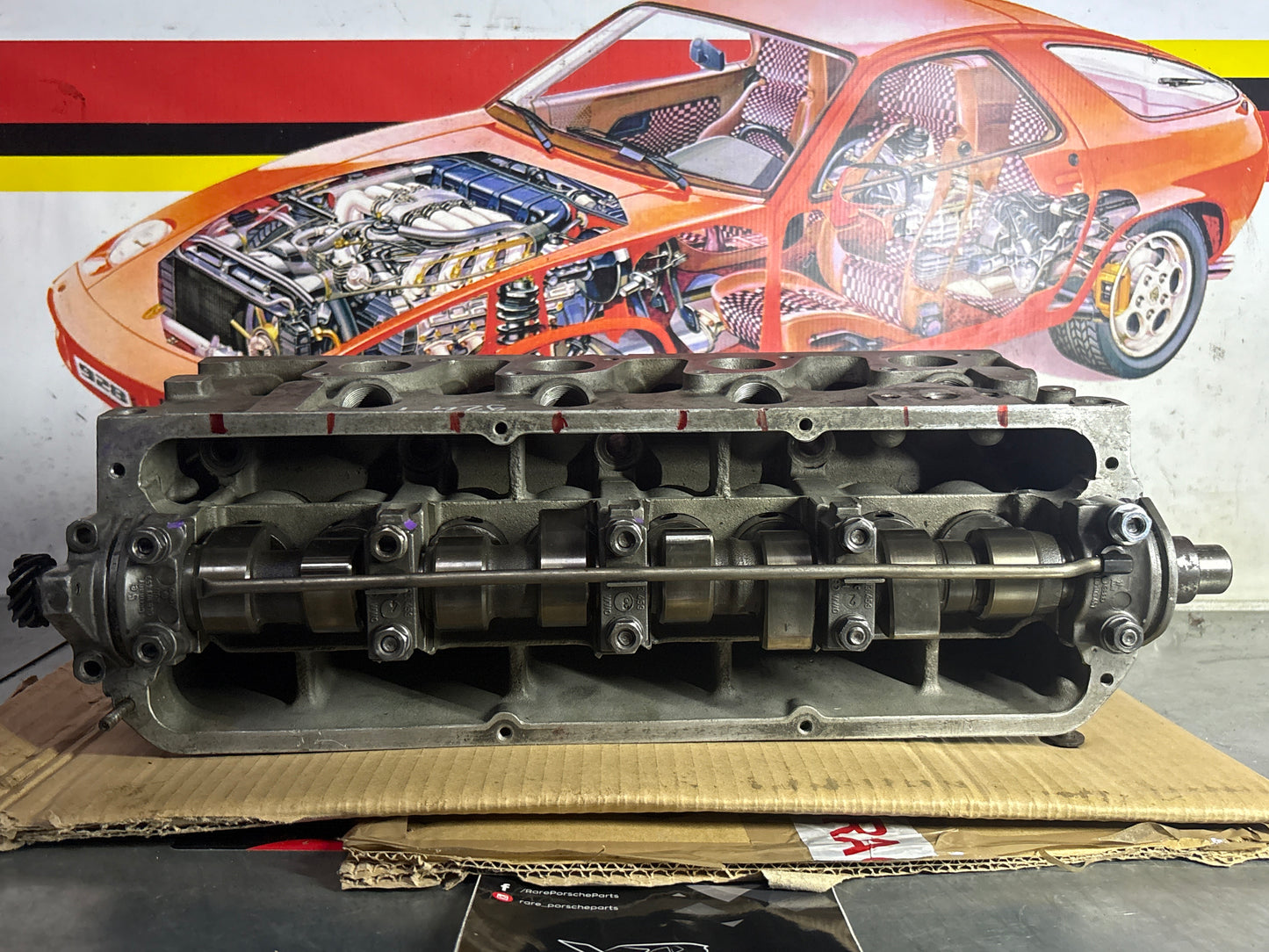 Porsche 924 Turbo reconditioned cylinder head with camshaft 9311043013R