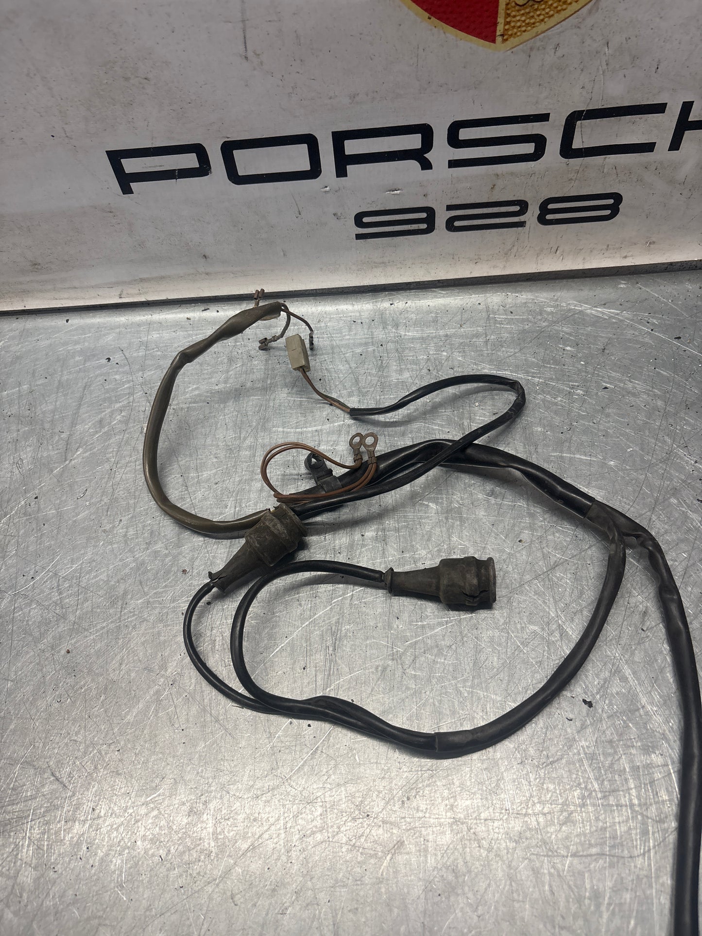 Porsche 924 Turbo / S2 / Carrera GT LHD Engine bay wiring loom without aircon, used 477971071GB