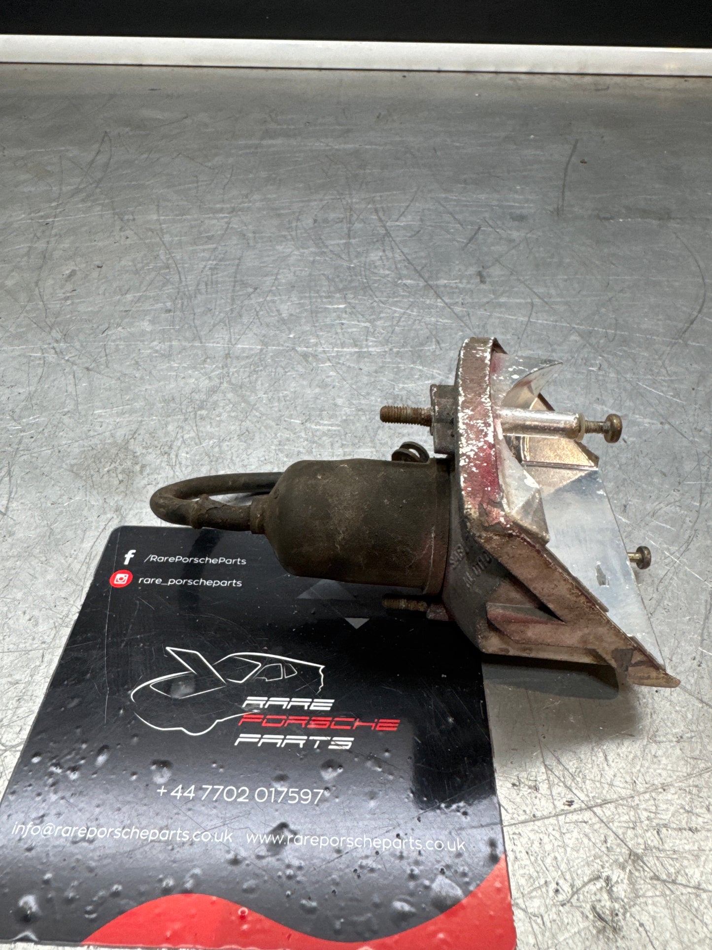 Porsche 928 928S right indicator unit, 928631421010 used, study photos