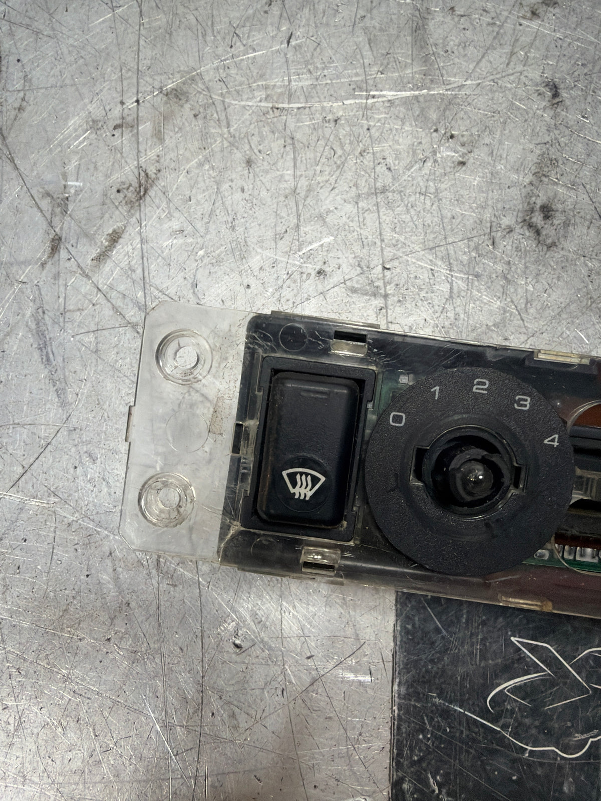 Porsche 944 climate heater control switch unit 85.5-91 years. 94465302103 used, broken plastic
