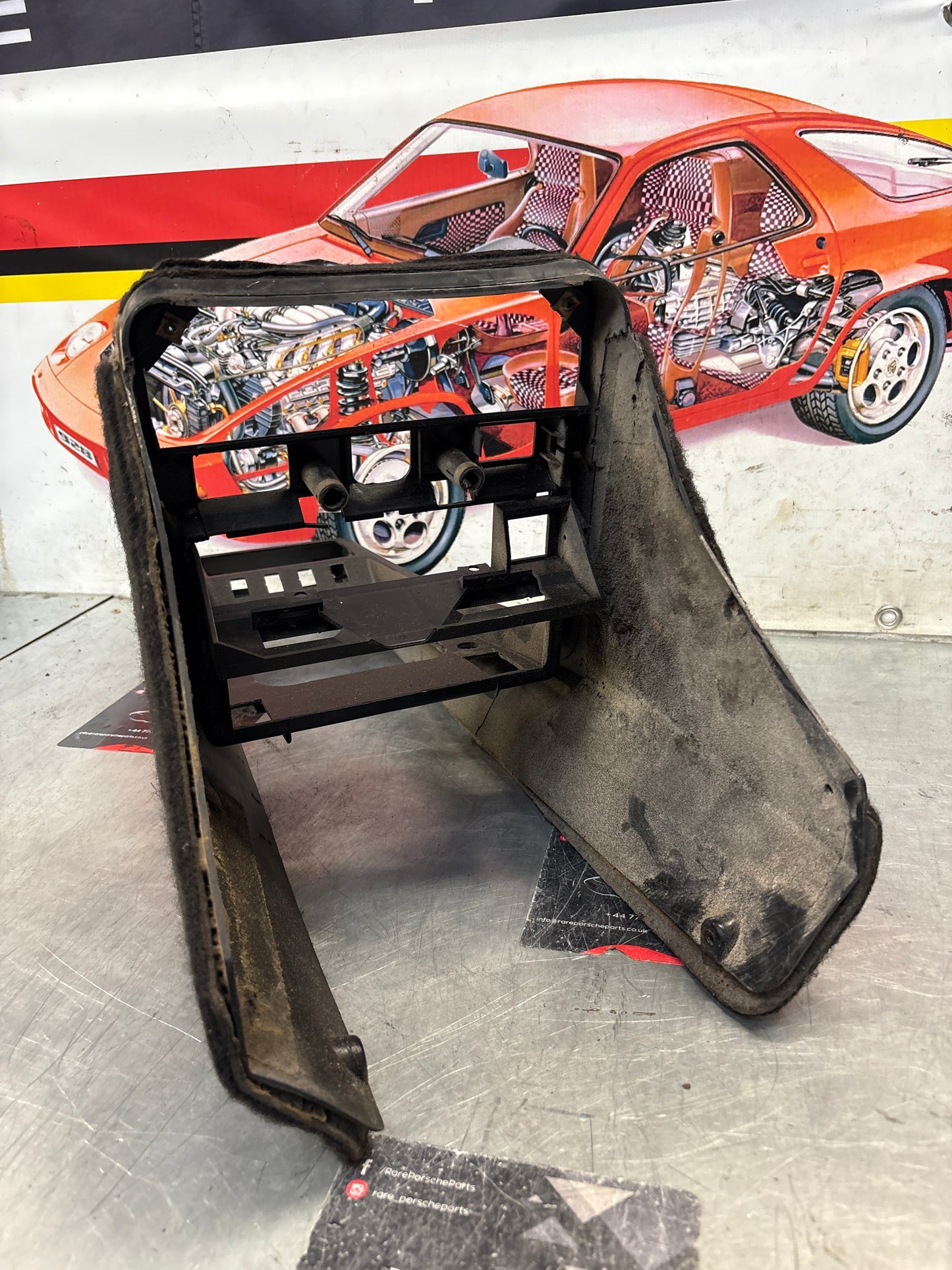 Porsche 924 944 centre console black with black carpet two switch hole 477857969 / 477857951 used