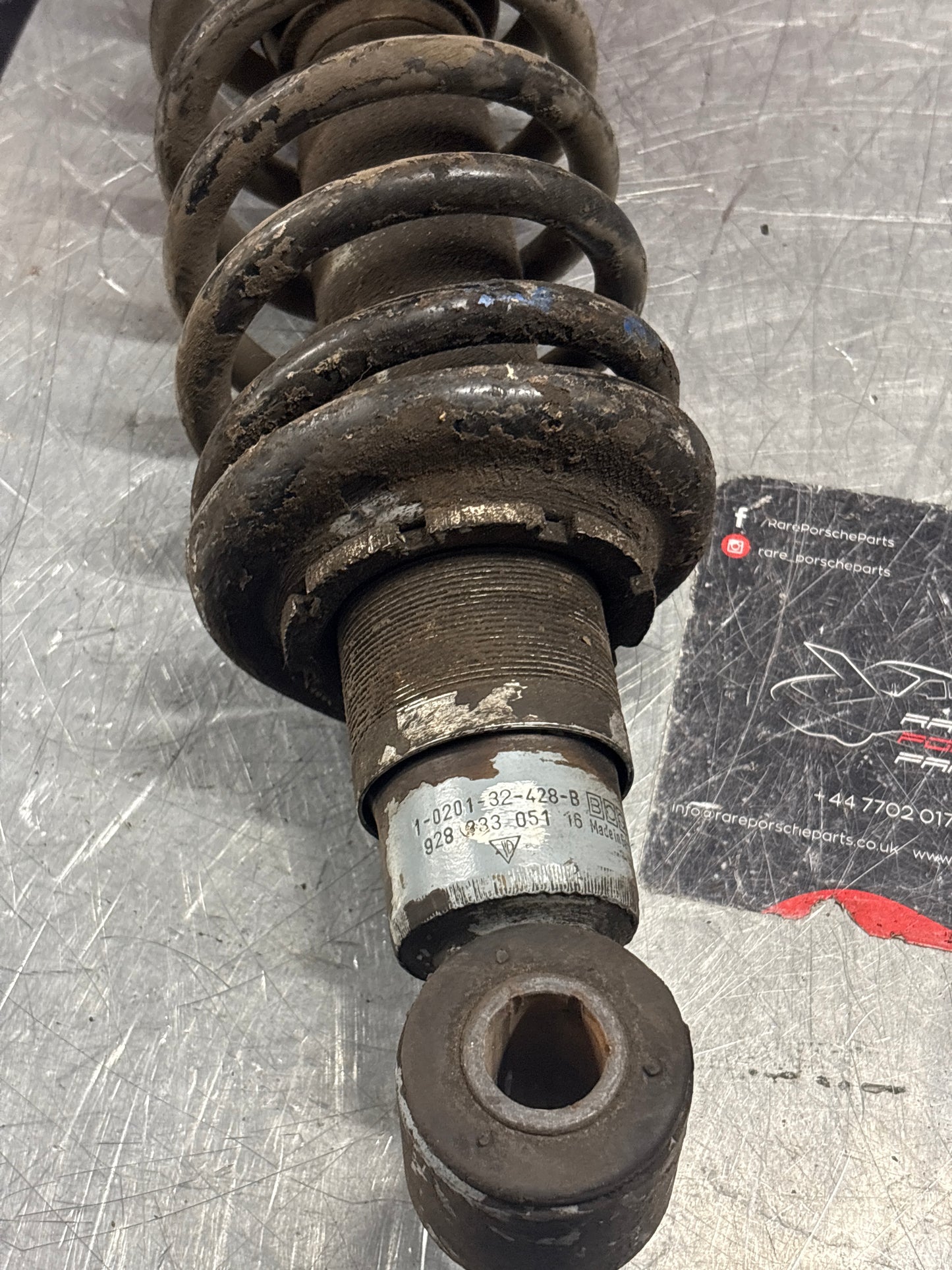 Porsche 928 rear shock absorber, used 92833305116