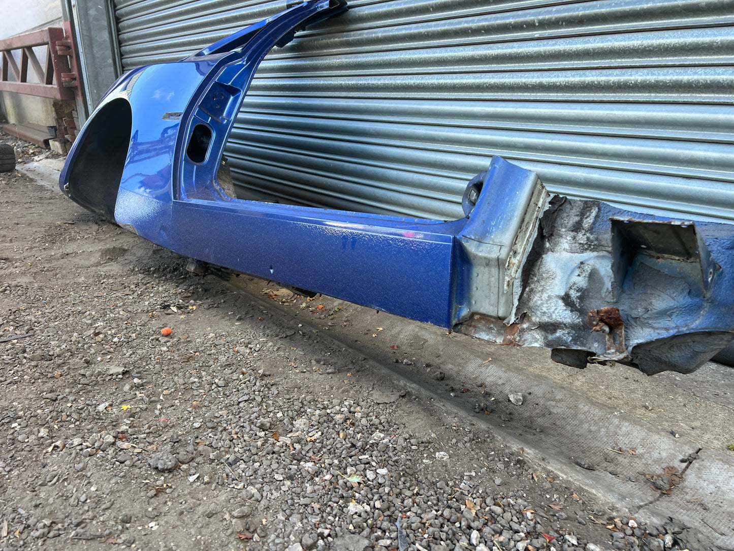 Porsche 944 S2 / Turbo 1991 Right side cut, rear fender with sill 94450390403 94450361200