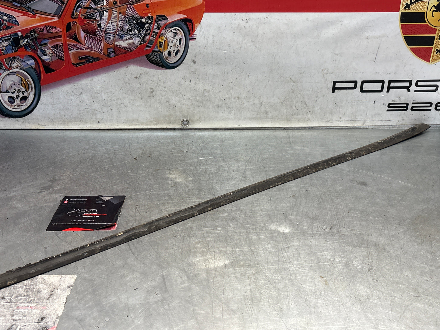 Porsche 928 Door Bump Strip right Side, used 92855903403