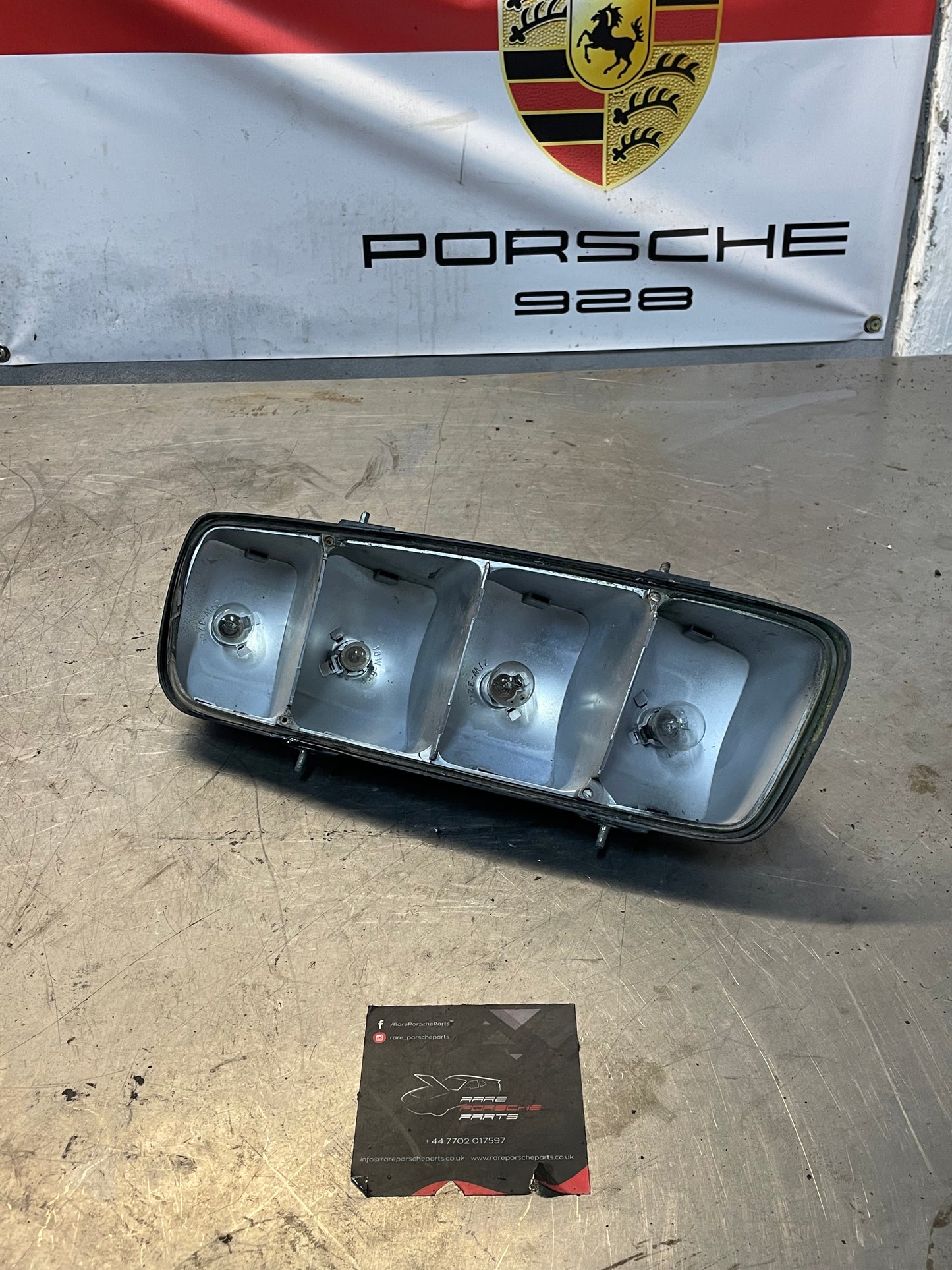 Alloggiamento fanale posteriore destro Porsche 928, usato