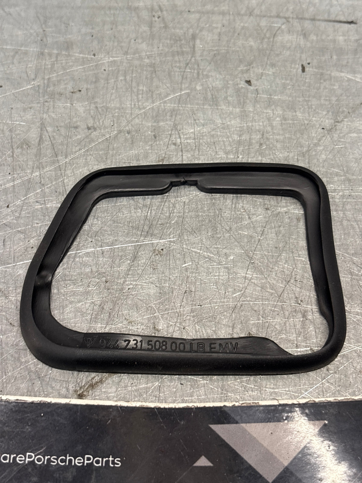 Porsche 924 / 944 early series 1 -85.5 mirror rubber gasket, LHD ONLY right Side 94473150800
