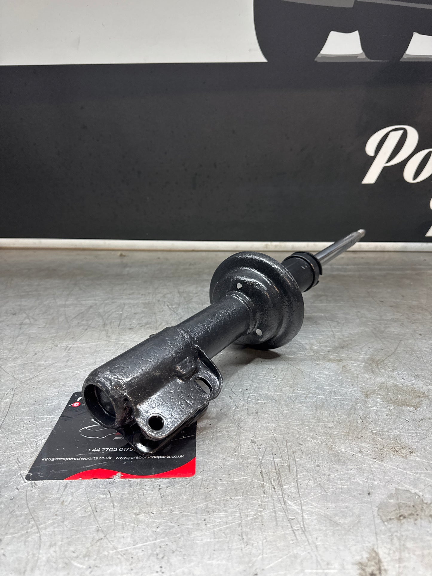 Porsche 924/ Early 944 Refurbished Front struts Pair. 477412031F/ 477412032F