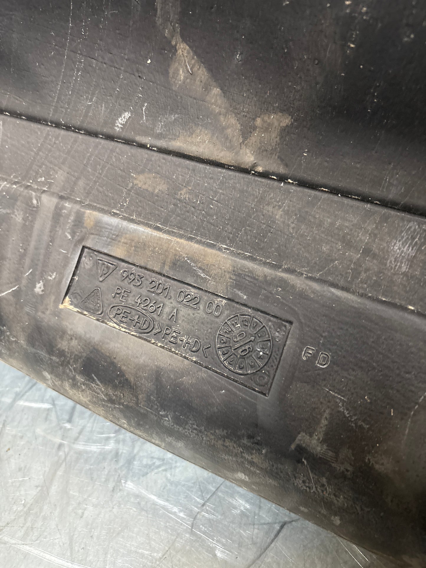 Porsche 911 993 964 RHD fuel tank, used 99320102200