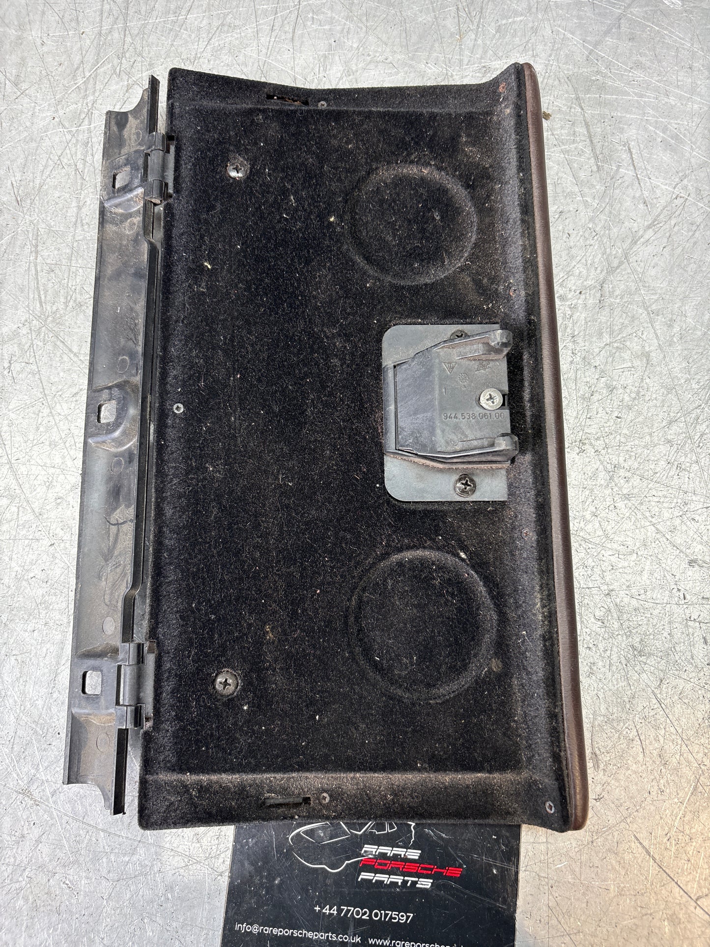 Porsche 944 85-92 glove box lid Brown used, no catches