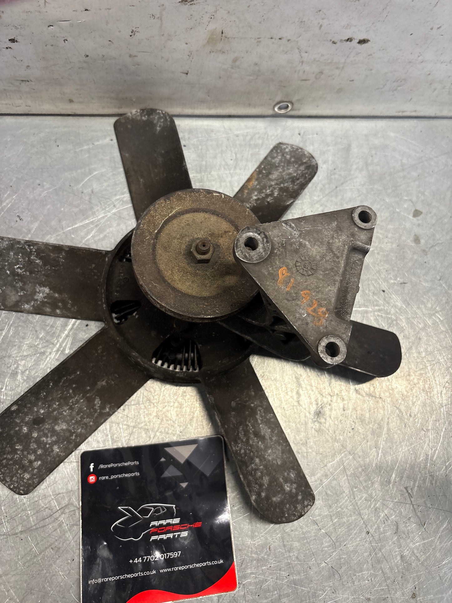 Porsche 928 Engine cooling viscous fan with bracket used 92810613701, 9281061101R