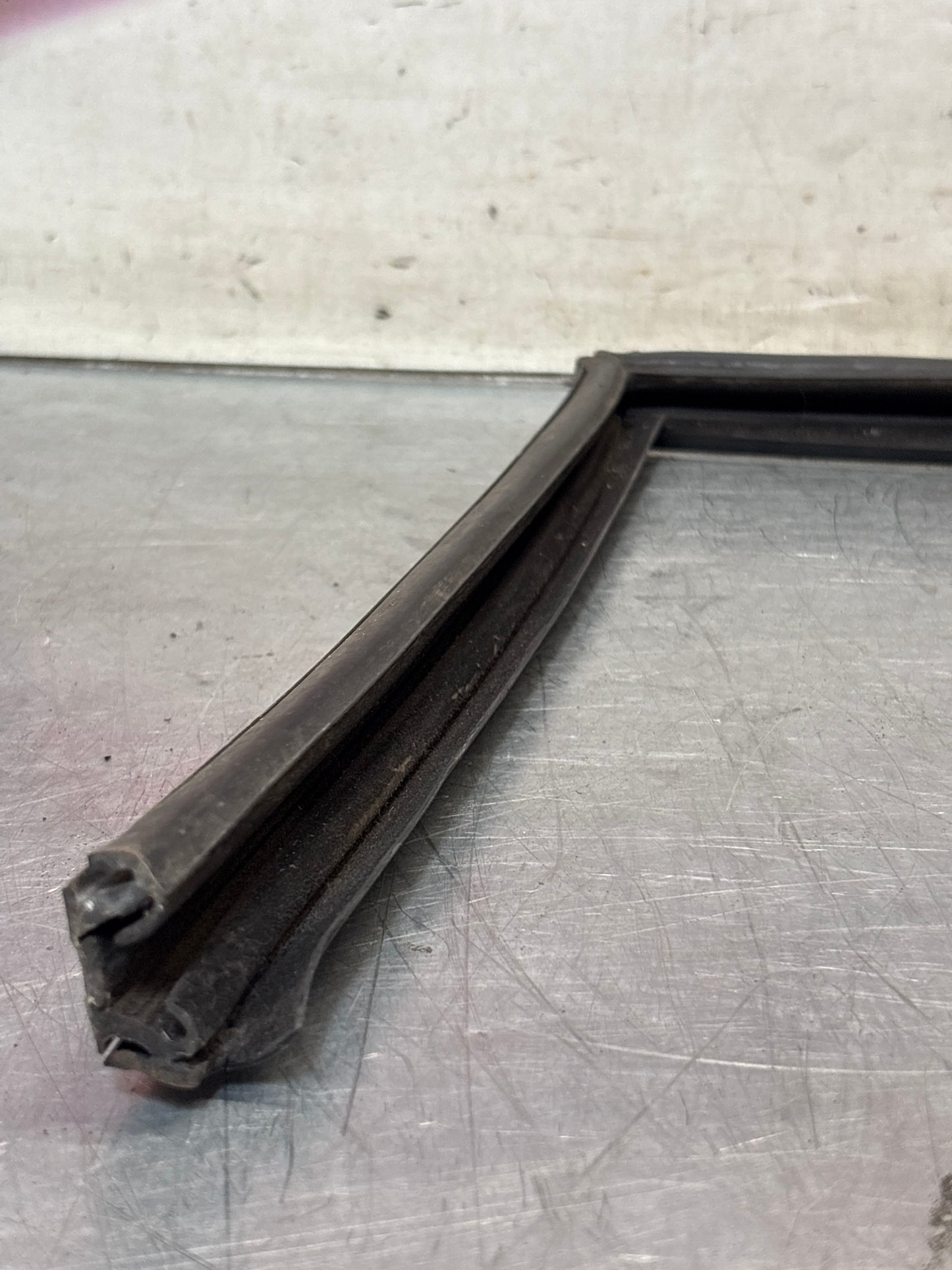 Porsche 924 / 944 late left side door channel seal, used