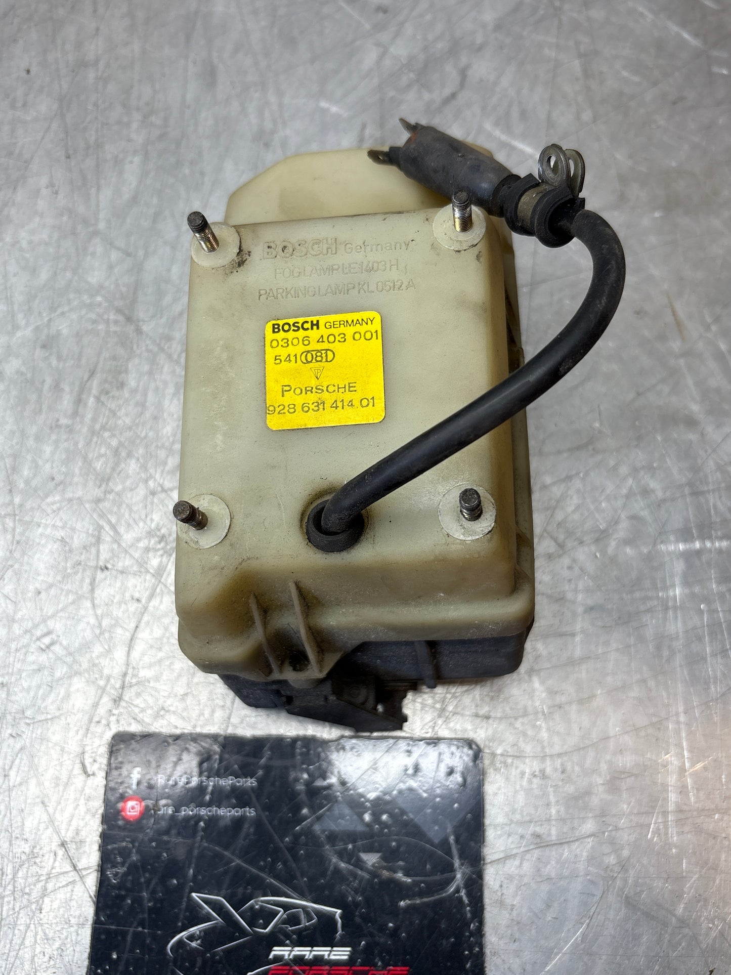 Porsche 928 Bosch headlight high beam, left 0306403001 / 92863141401