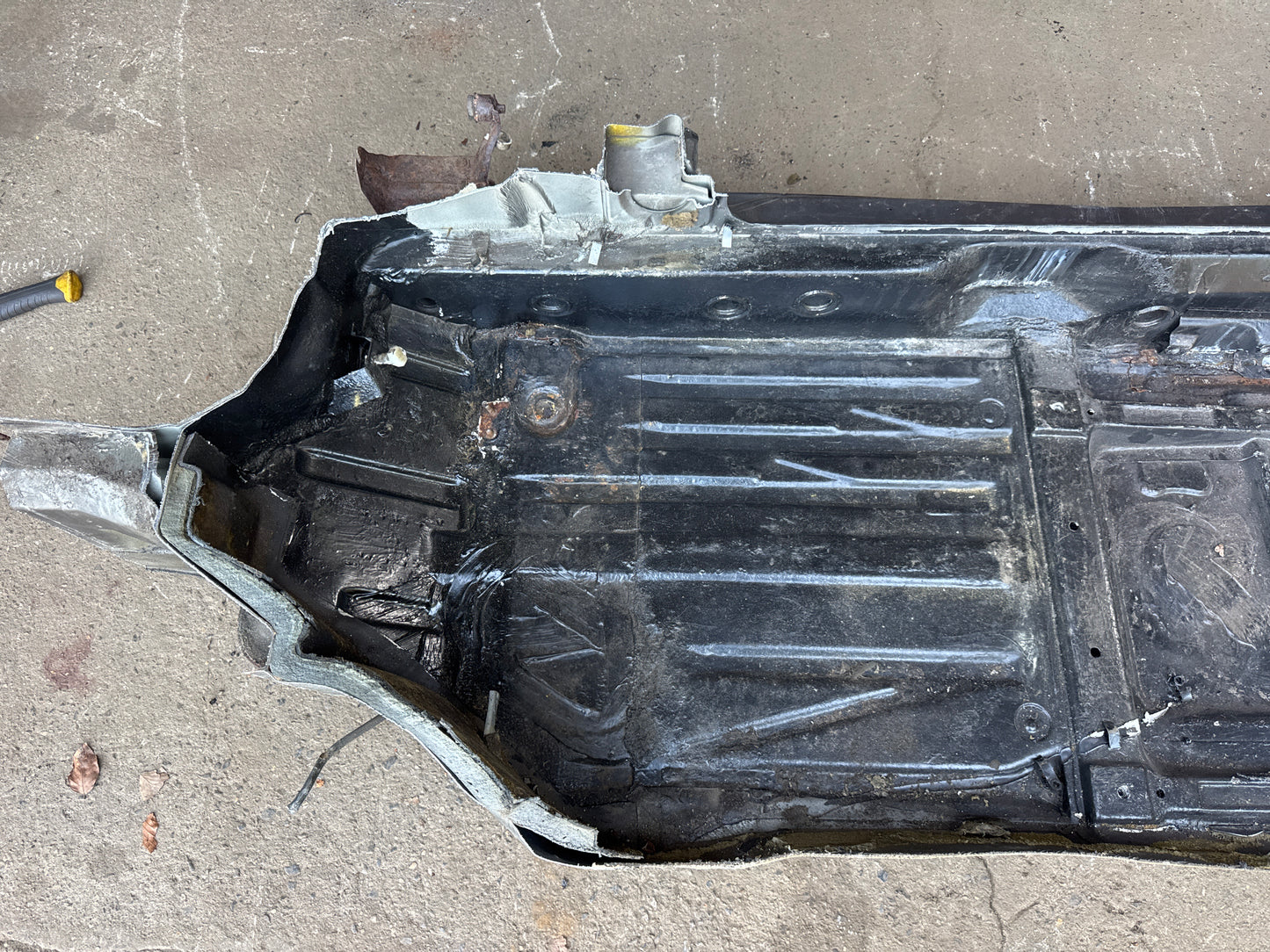 Porsche 944 S2 floor pan right side 94450150100 spares or repair