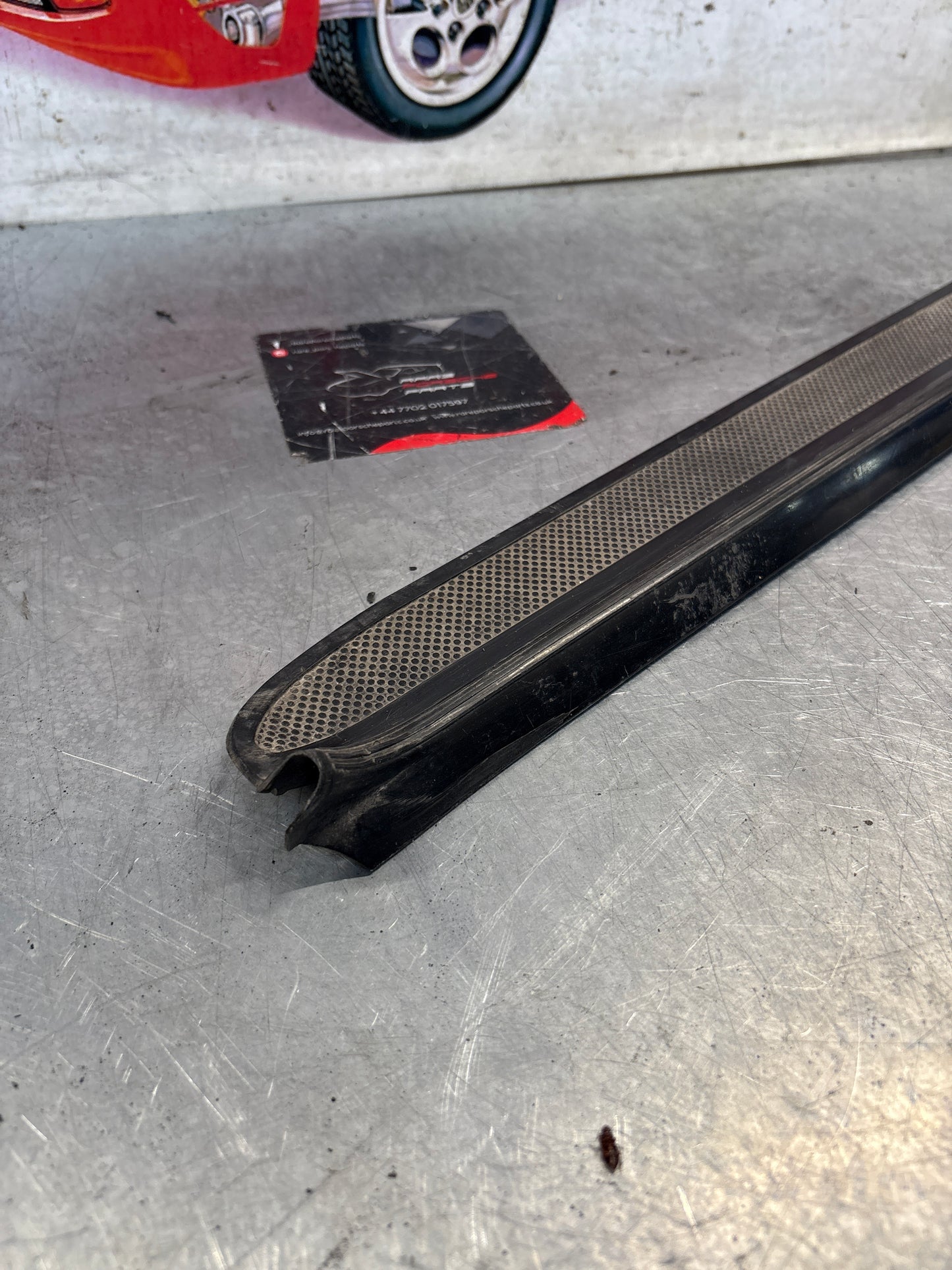 Porsche 928 scuff plate, door sill trim, right, O/S 92855105602 used