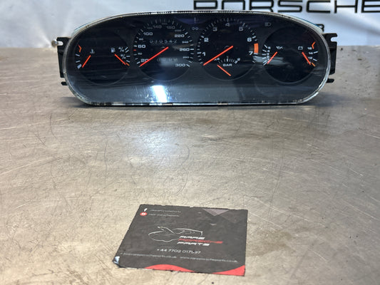 Porsche 944 Turbo dash clock binnacle pod speedometer, 951641311 used 070542 miles plastic screen has some small scratches