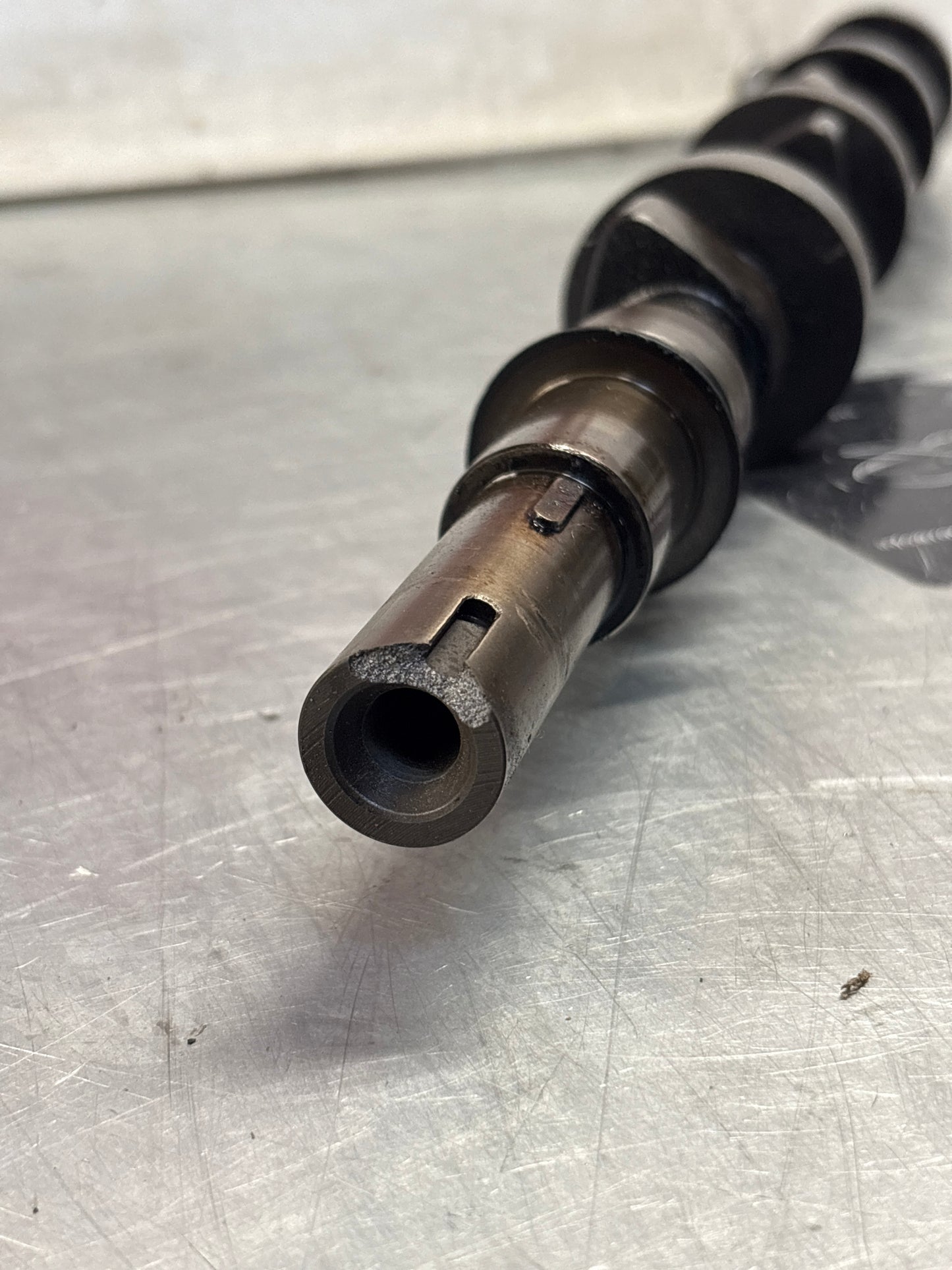 Porsche 928 cam shaft, for spares or repair 9281051880R