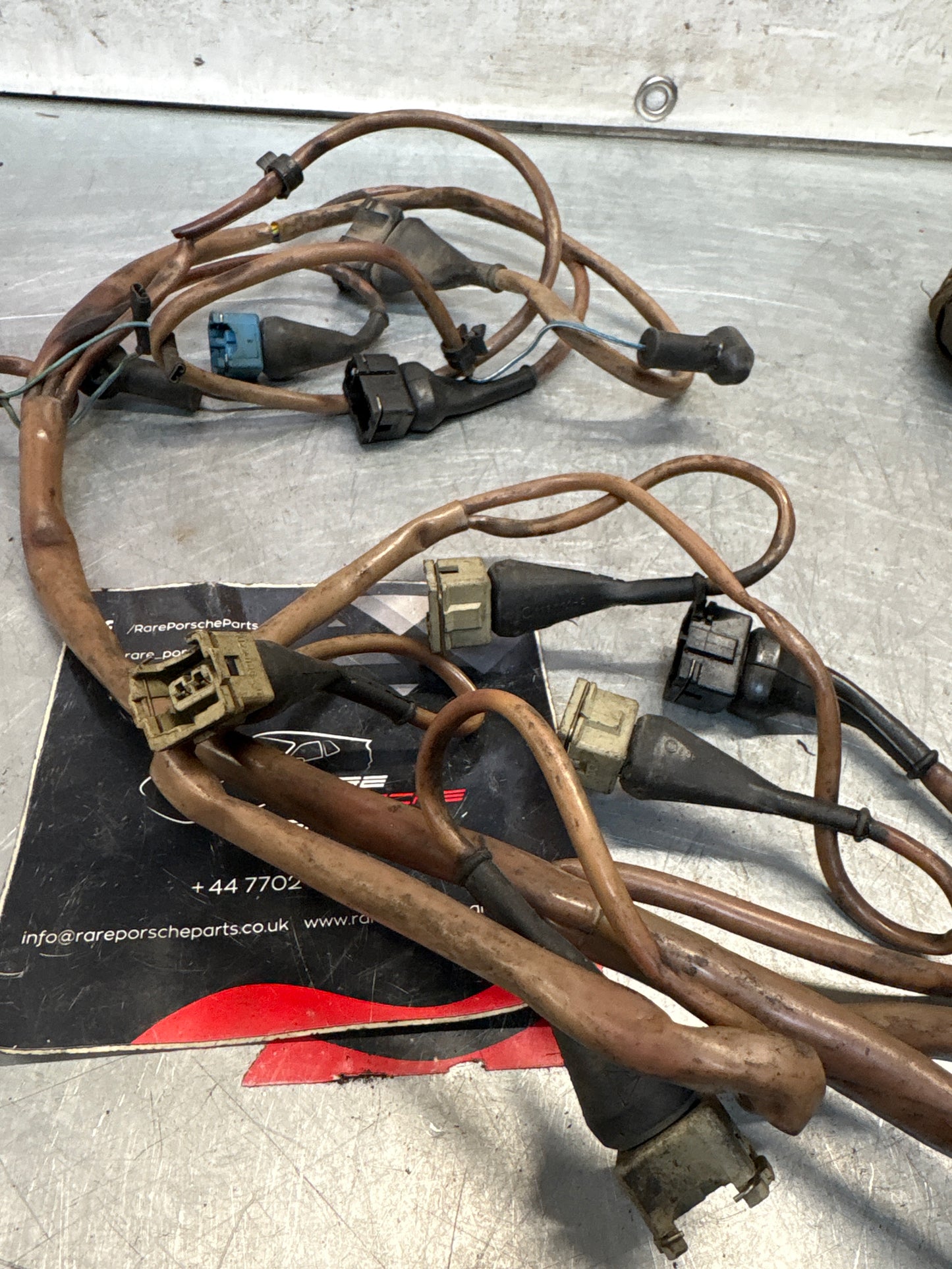 Porsche 944 late dashboard loom for 2.5 N/A, No oil level sensor 1986-, used 94460702101
