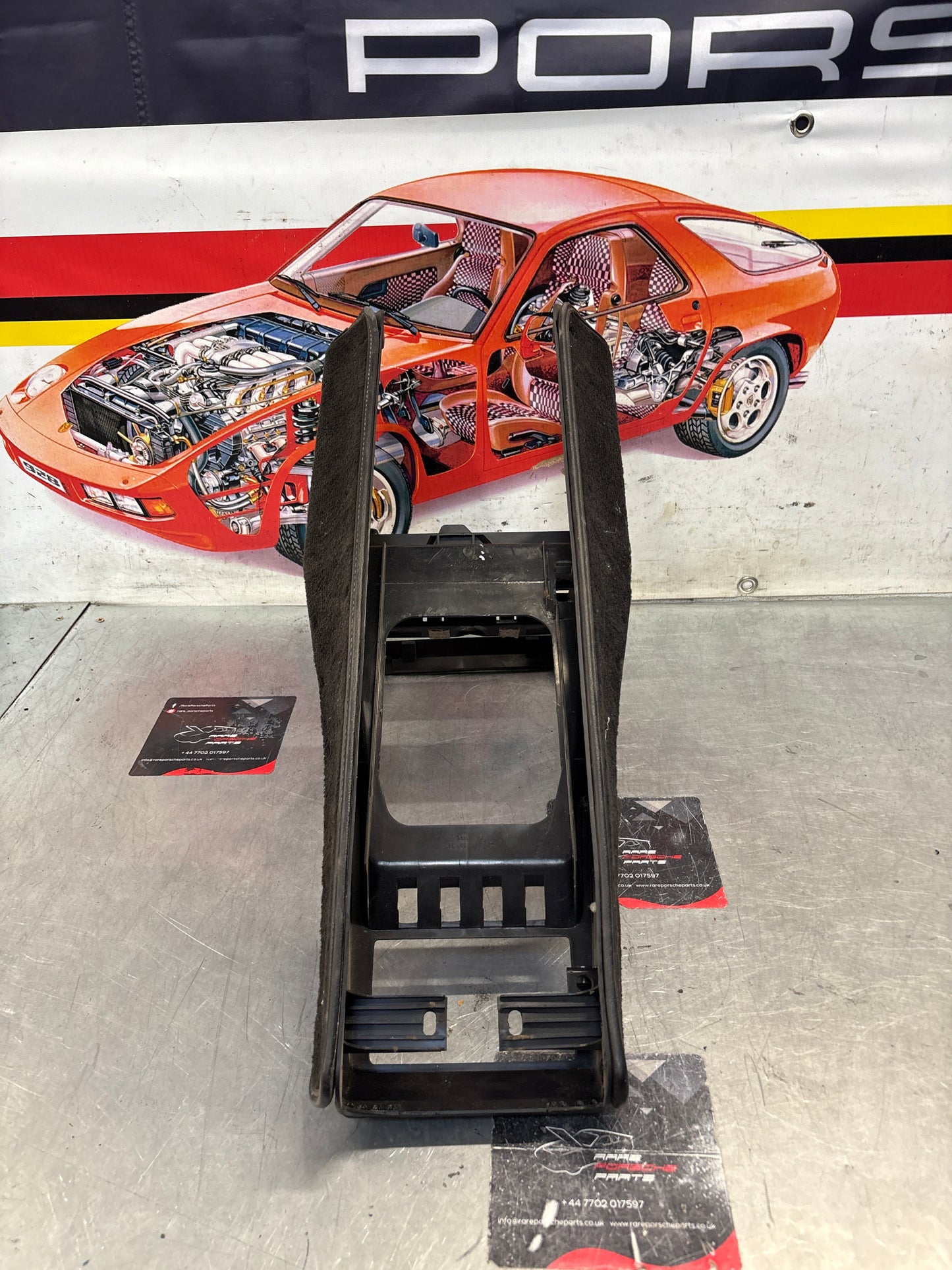 Porsche 924 944 centre console black with black carpet one switch hole 477857969 / 477857951 used