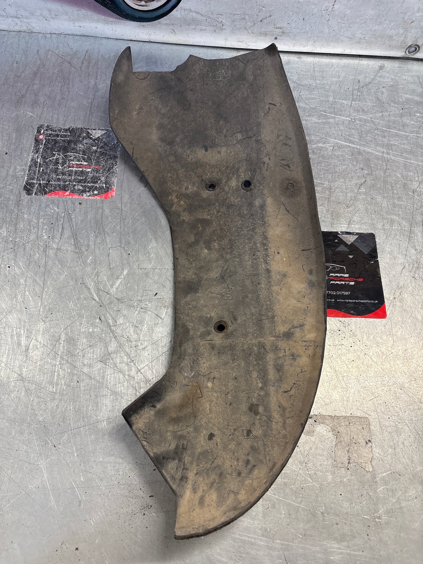 Porsche 928 rear right fender wheel cover, used 92850430402