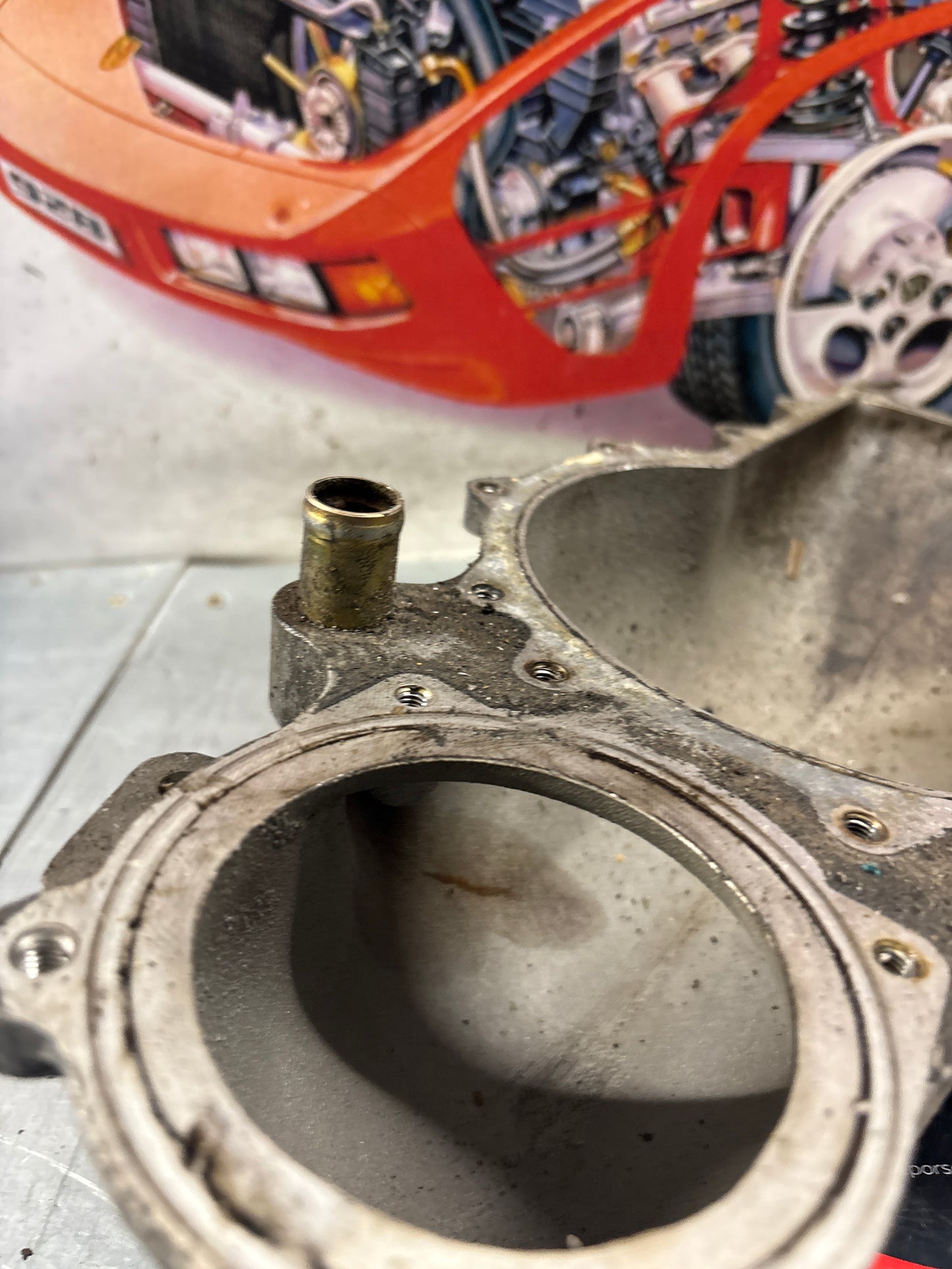 Porsche 928 throttle body housing,used 92811019303