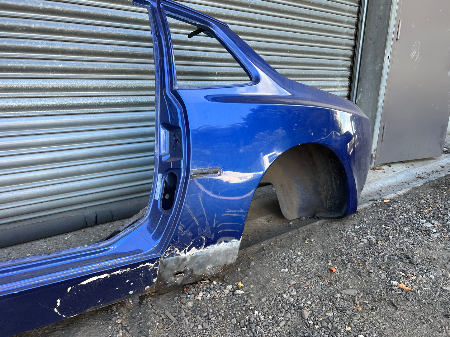 Porsche 944 left side cut, rear fender with sill 94450390303, 94450361102