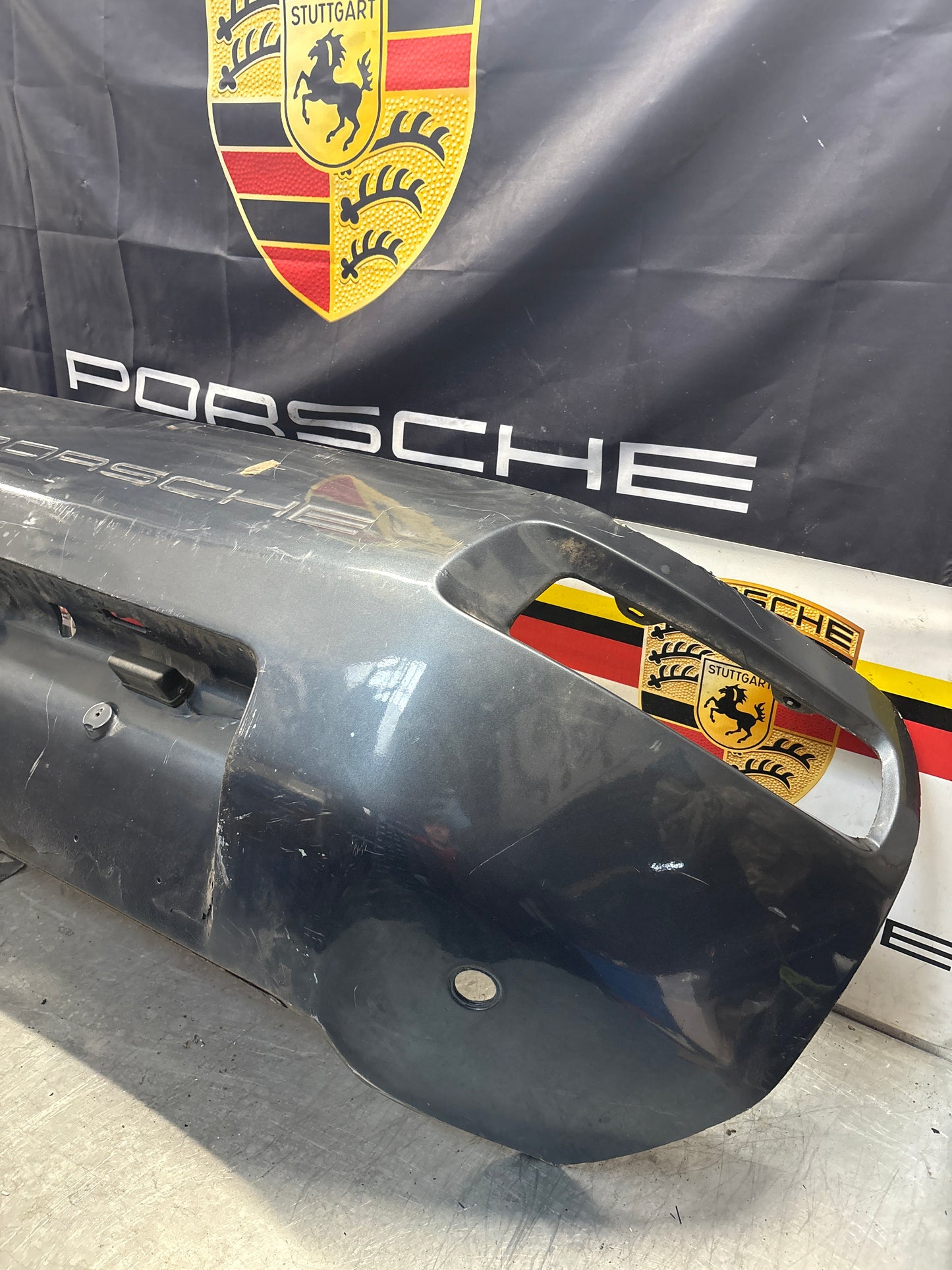 Porsche 928 rear bumper, used 92850502303 / 474181