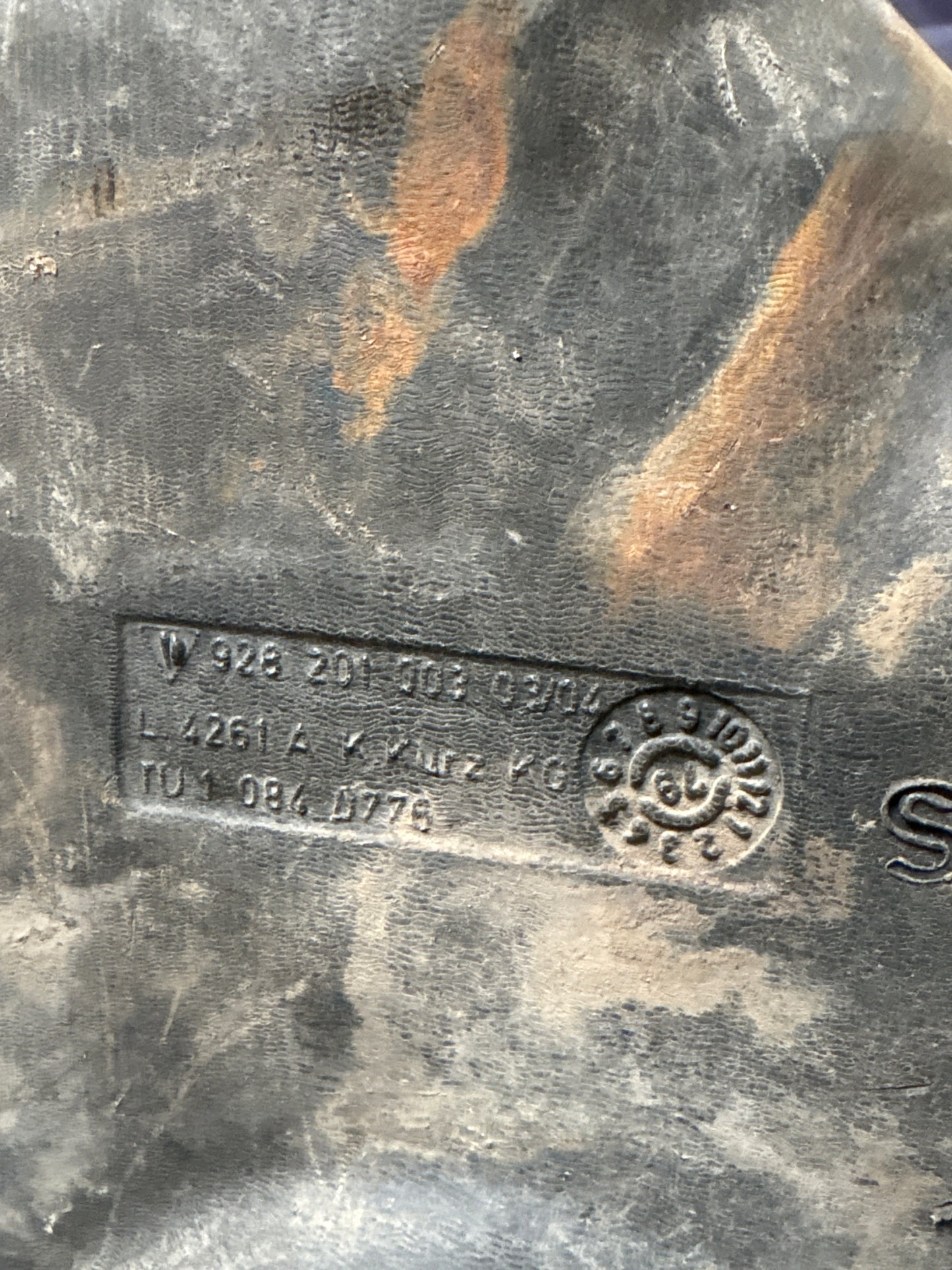 Porsche 928 fuel tank, used 92820100303/04