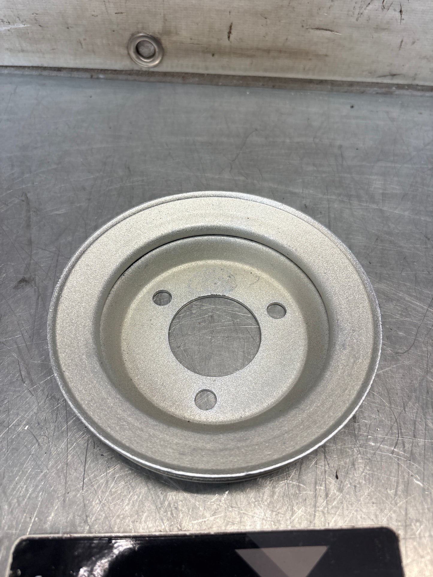 Porsche 924 2.0 (1975-1985) Water Pump Pulley 059121031 used