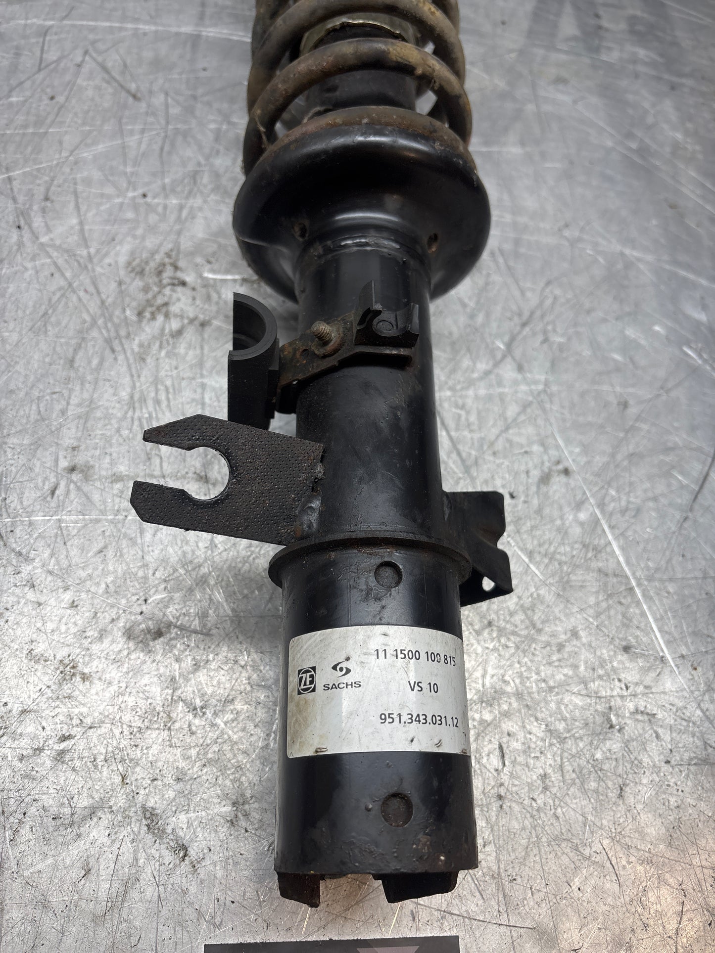 Porsche 944 S2 front left suspension leg, shock 95134303112 used