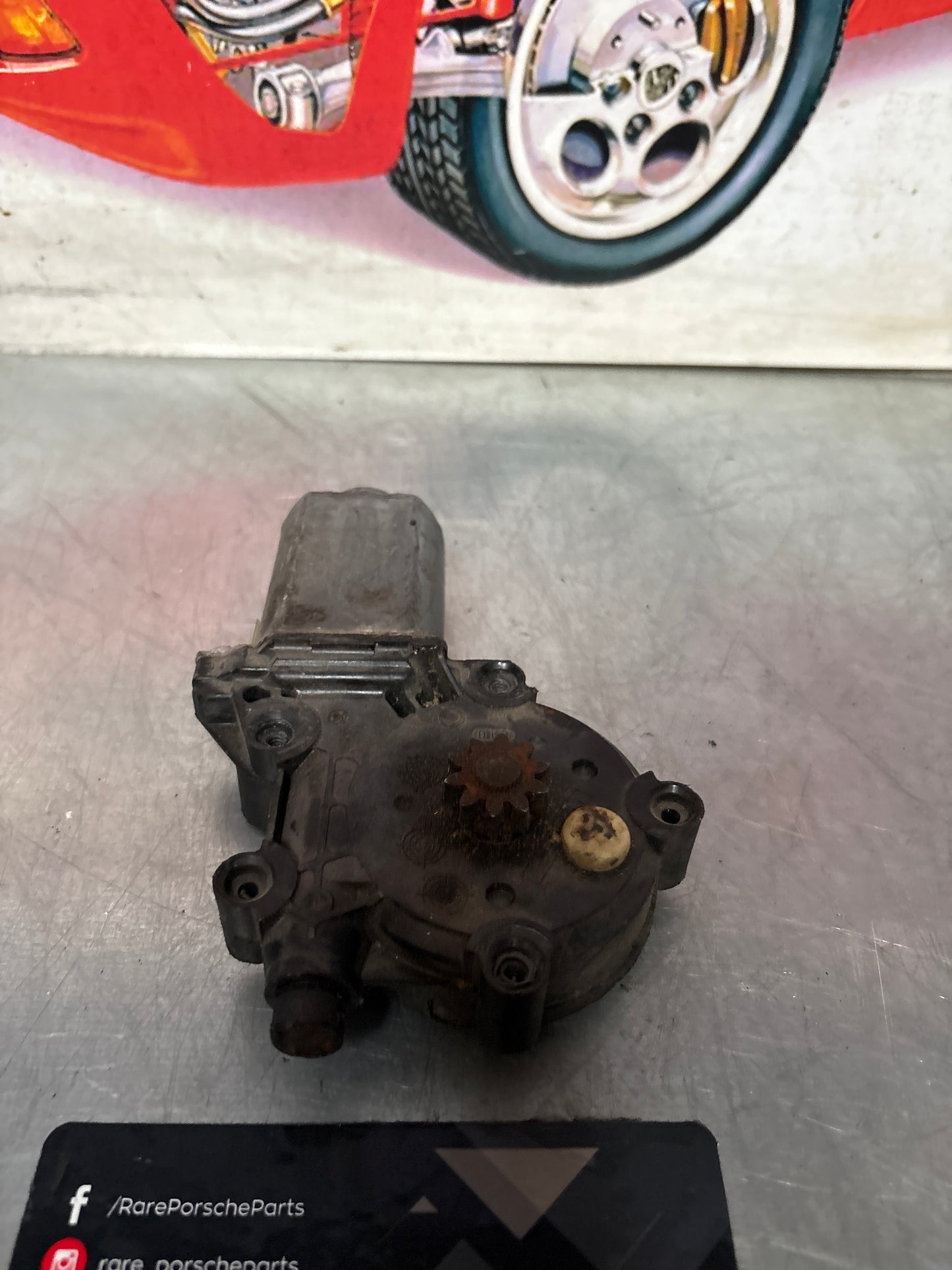 Porsche 911 964 left side window motor, used 0130821253