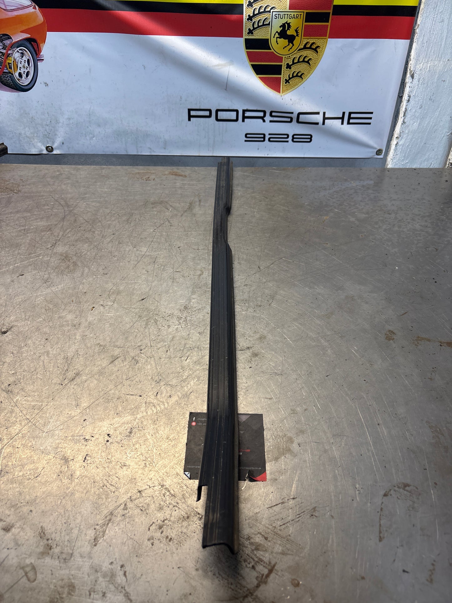 Porsche 944 85.5- left sill trim, used 94455112100