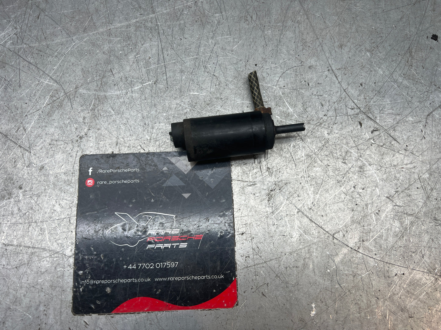 Porsche 928 washer bottle pump (used genuine) 92862817201 tested