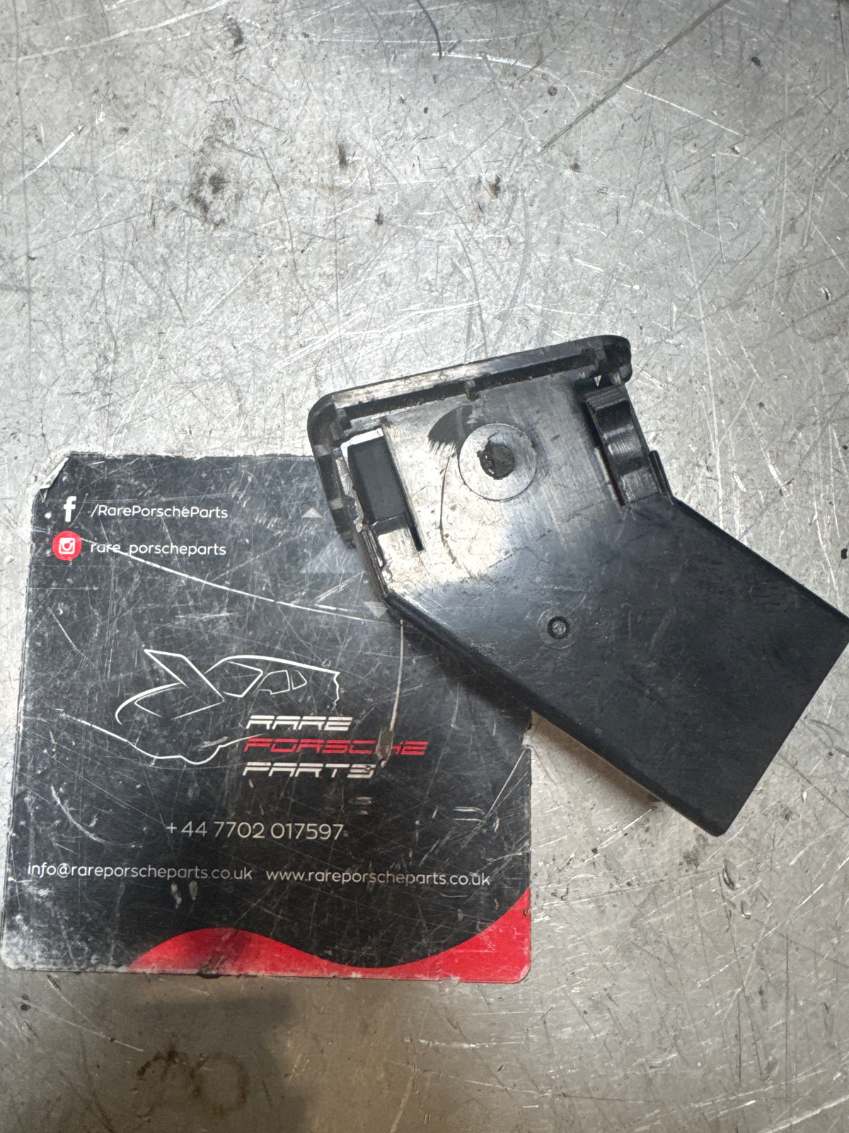 Porsche 924/944 DEF used interior left air vent Black 477 819 231 / 477819231 spares or repair