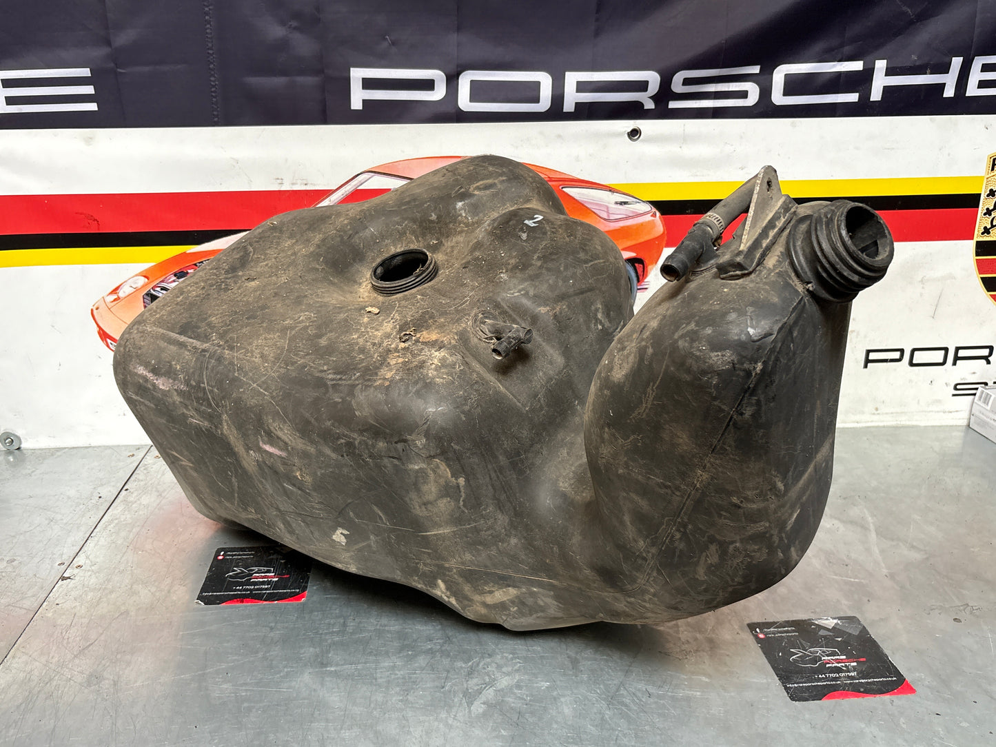 Porsche 928 fuel tank, used 92820100303/04