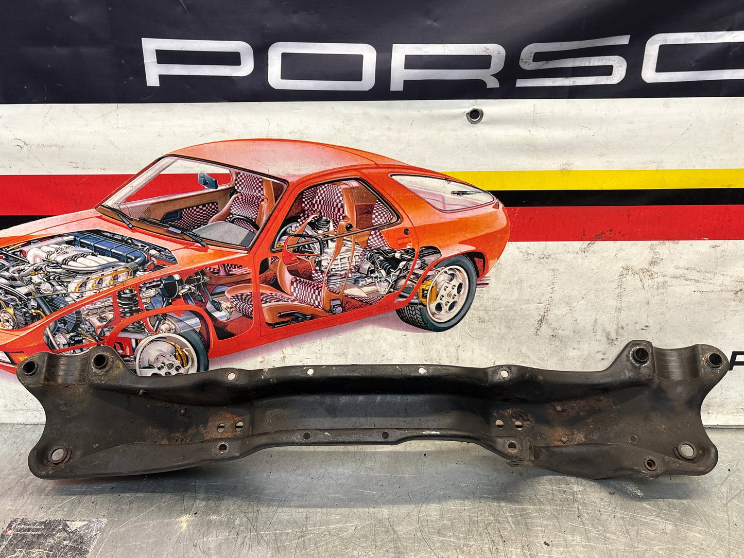 Porsche 928 82-85 engine mount, used 92837501106