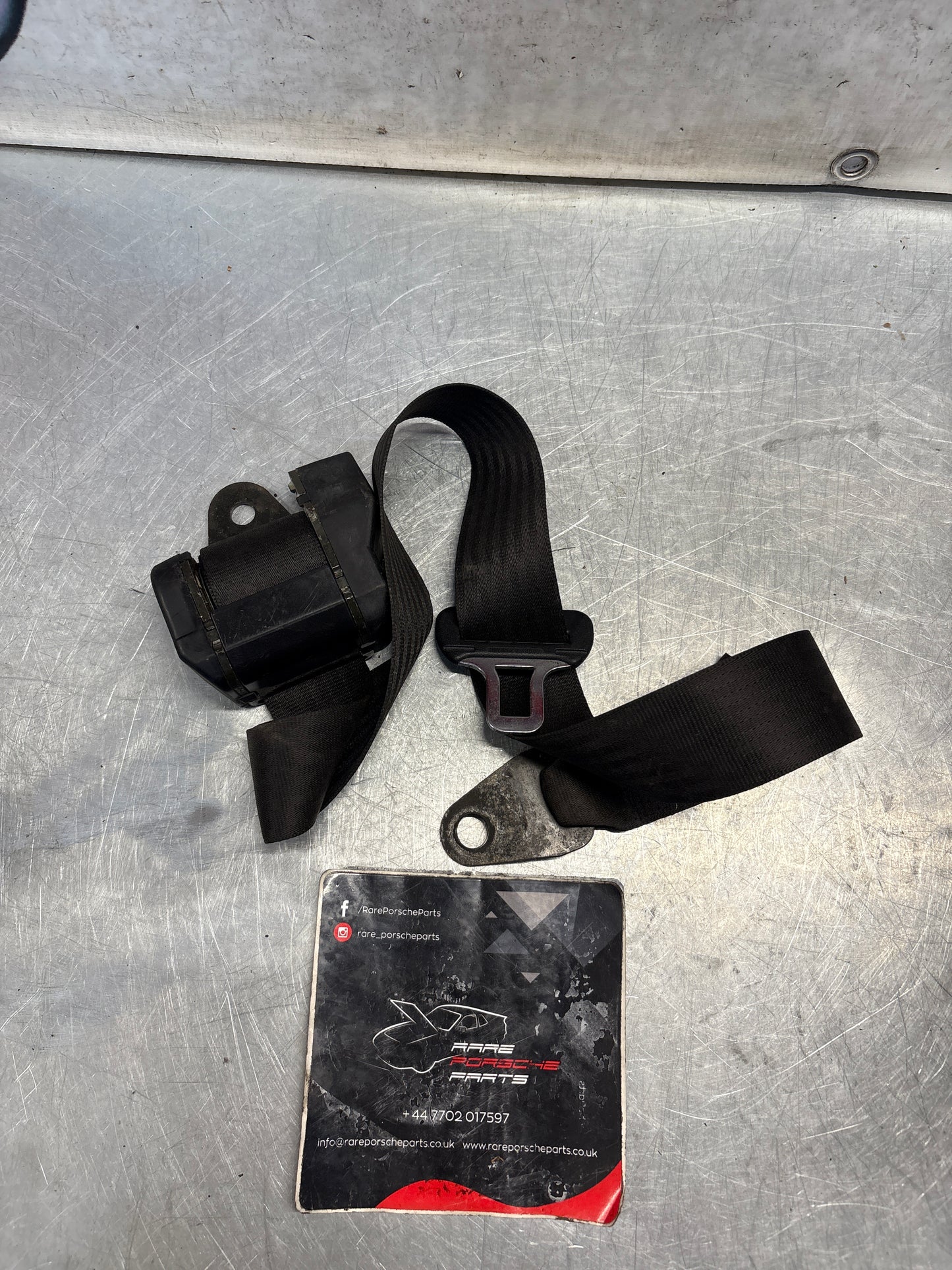 Porsche 928 rear right seat belt 92880302200