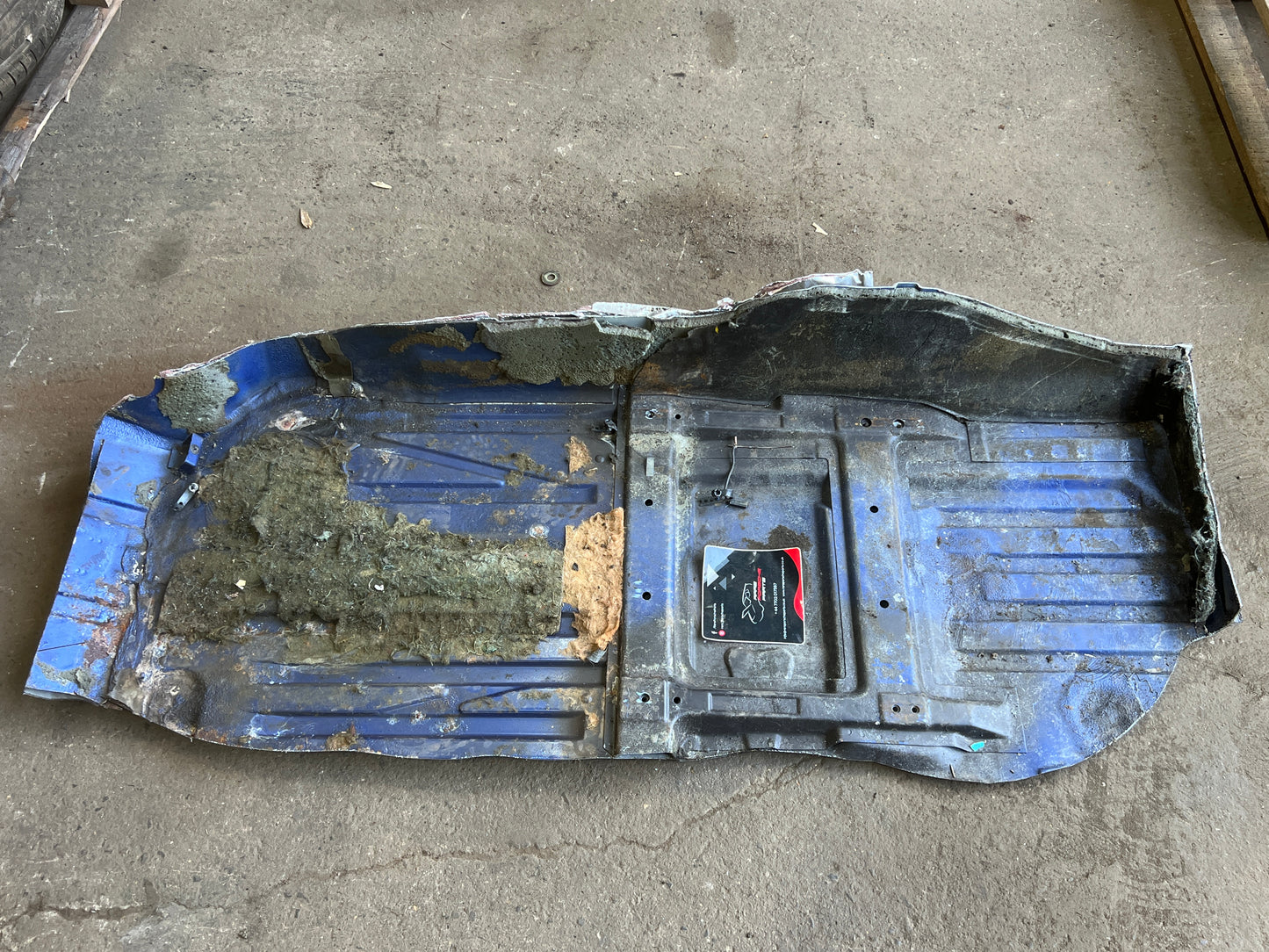 Porsche 944 S2 floor pan right side 94450150100 spares or repair