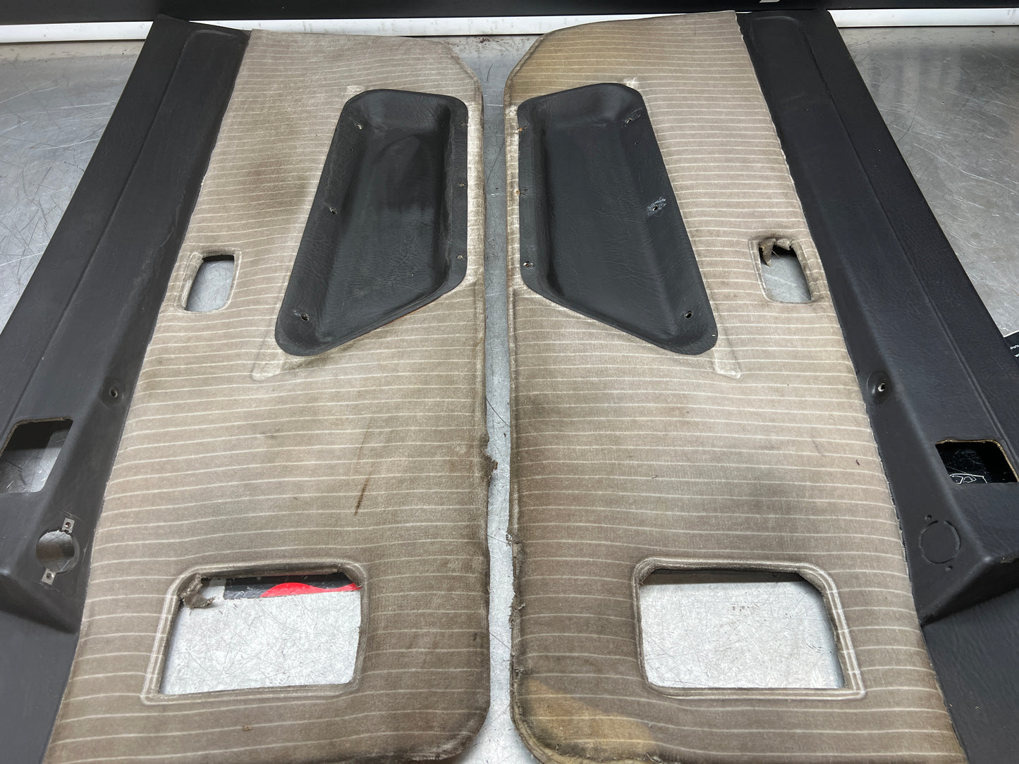 Porsche 924 944 -85.5 pair of Used RHD Porsche pinstripe black / white door cards, 478867011 / 478867012 used