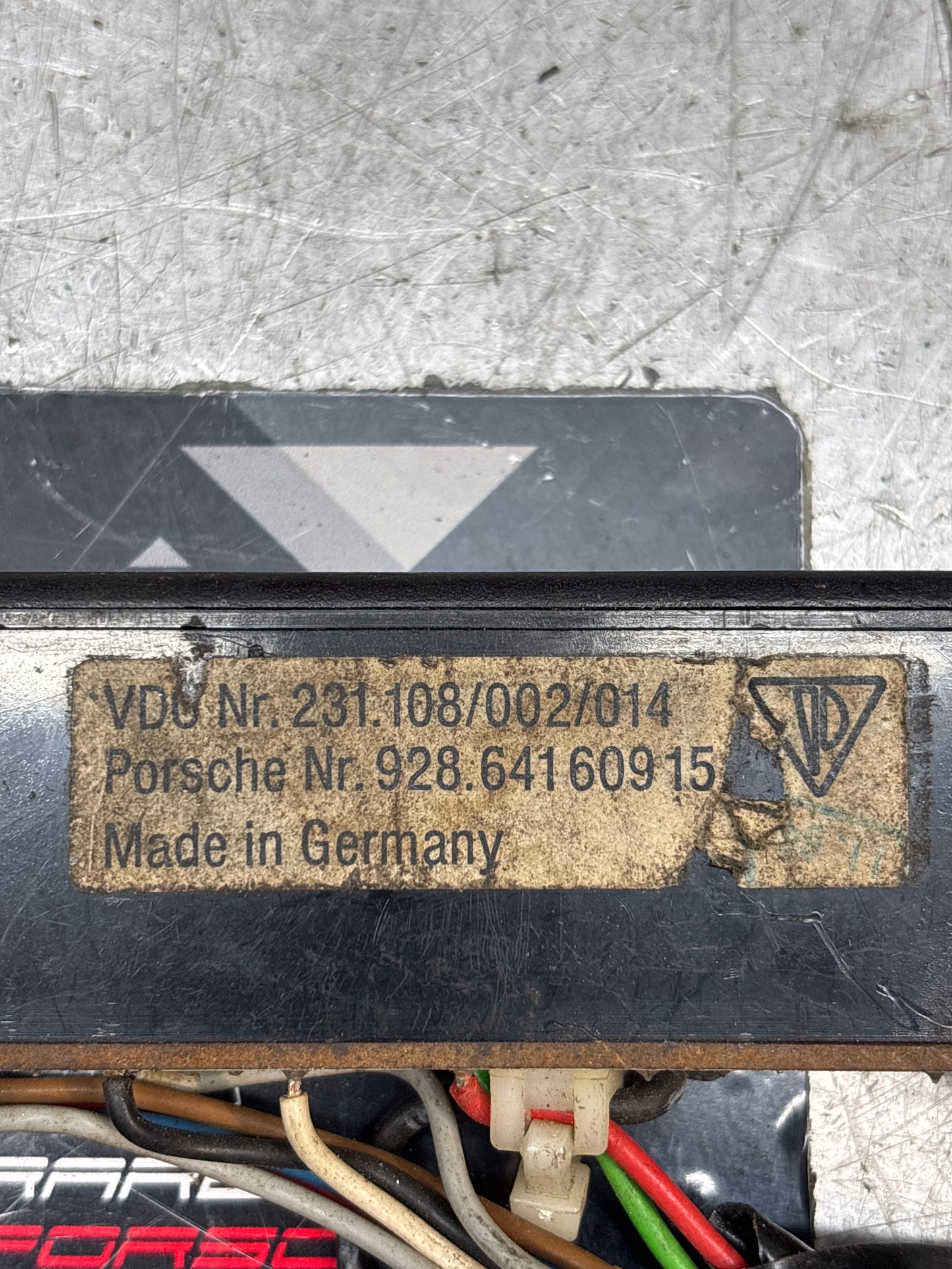 Porsche 928 front center dash panel 92864160915 used