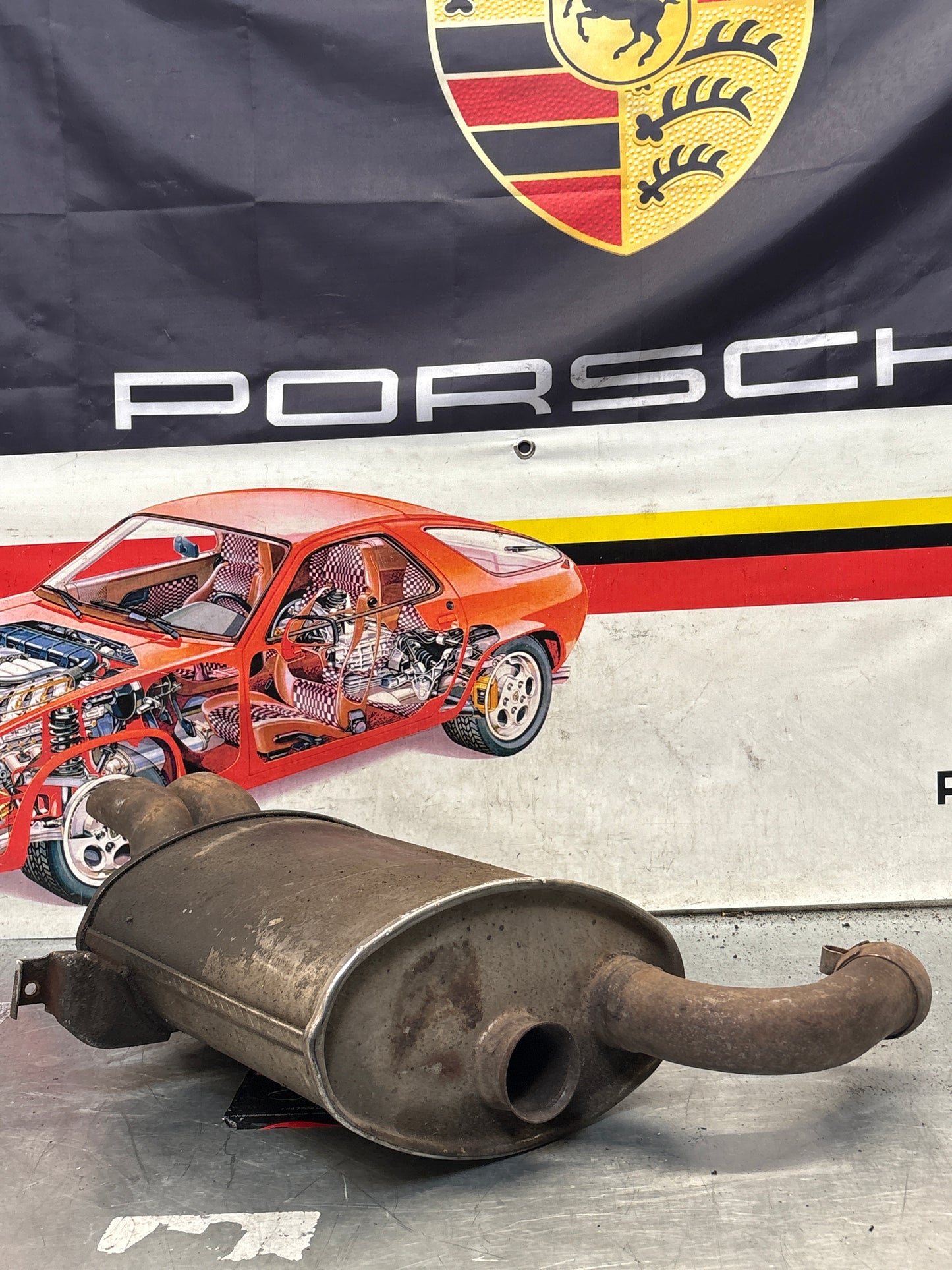 Porsche 928 rear exhaust box, used 92811109704