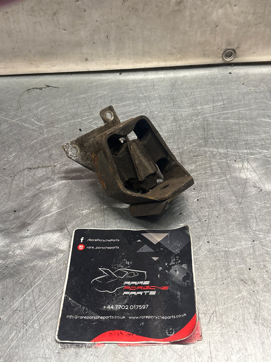 Porsche 924/944 gearbox mount, 477399153J / 94437504500, used