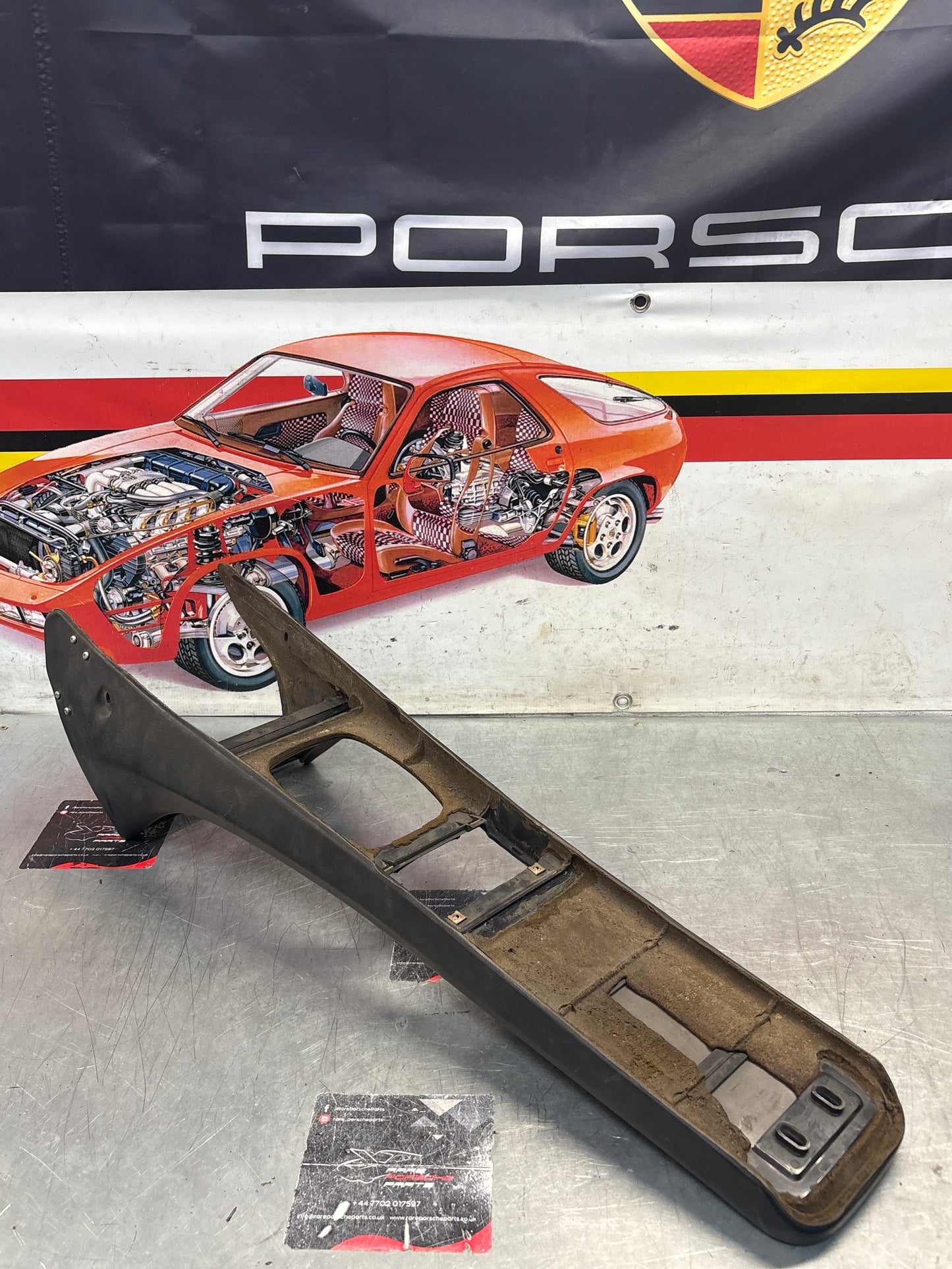 Porsche 944 centre console black 94455205100 used