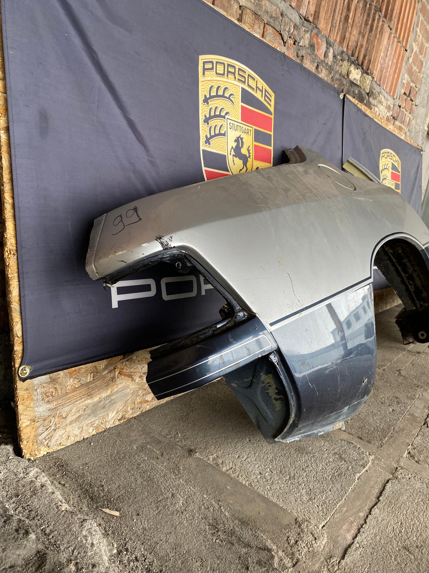 Porsche 944 Right side cut, rear fender with sill 94450390403, 94450361200