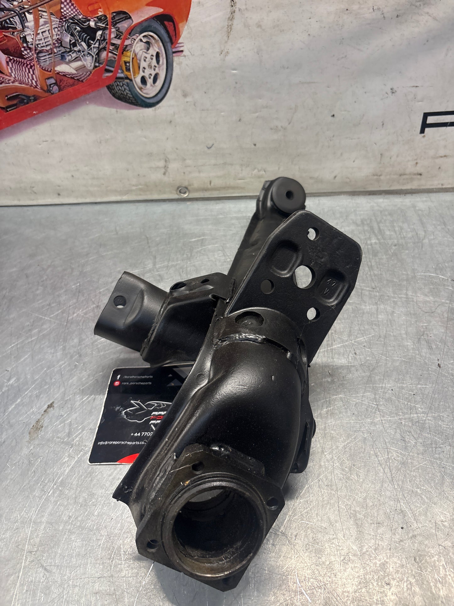 Porsche 924 944  -85.5 Rear left trailing arm,  refurbished 94433102100