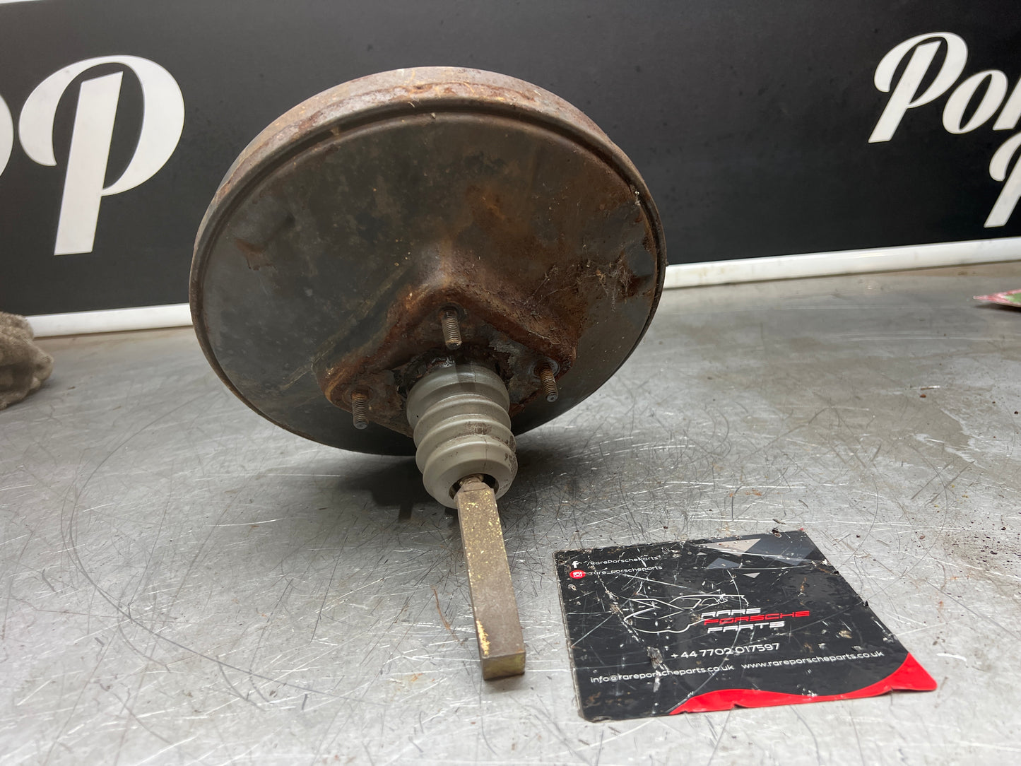 Porsche 928 brake booster, used 92835502504