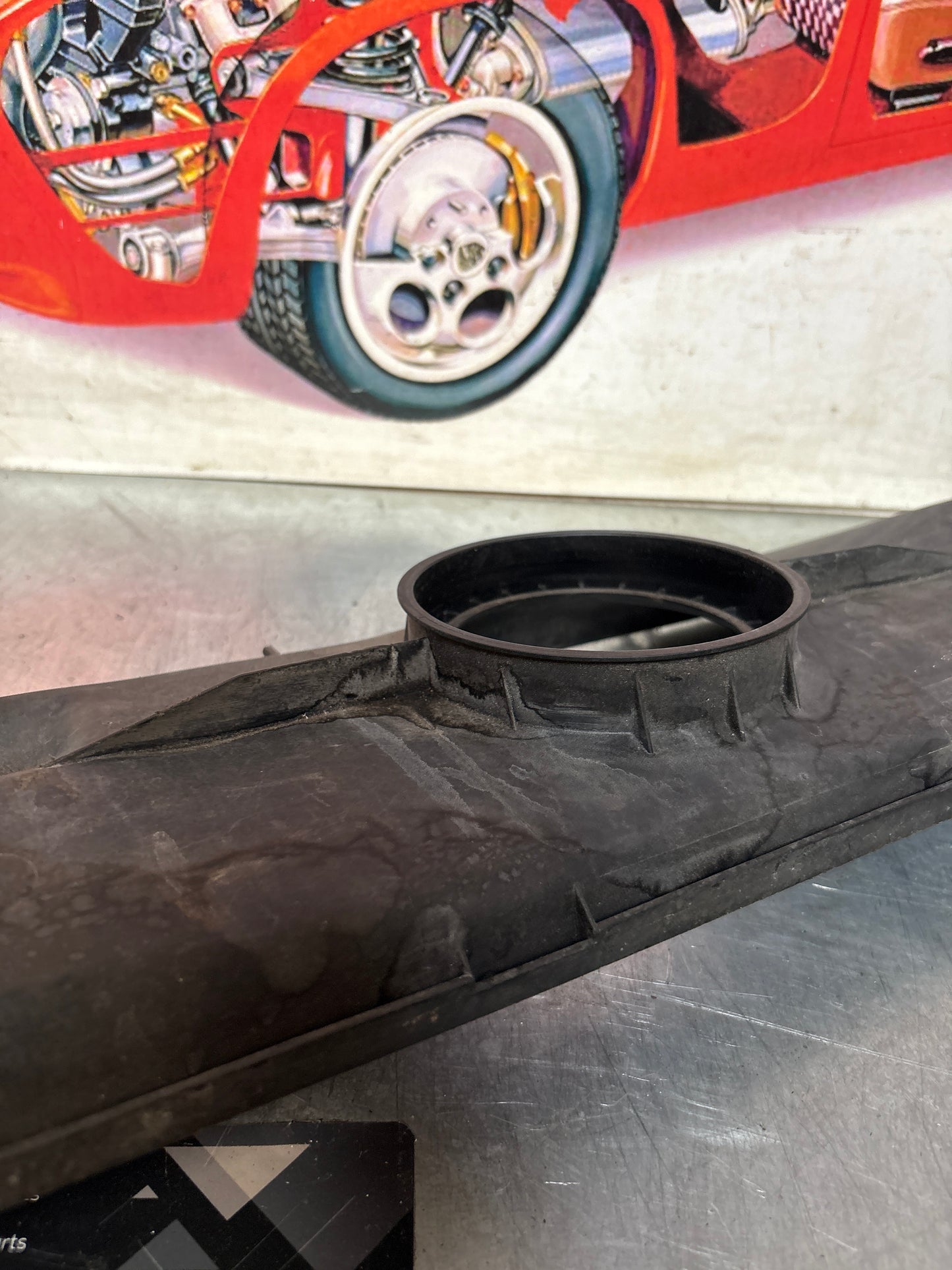 Porsche 928 lower air filter housing 92811022905